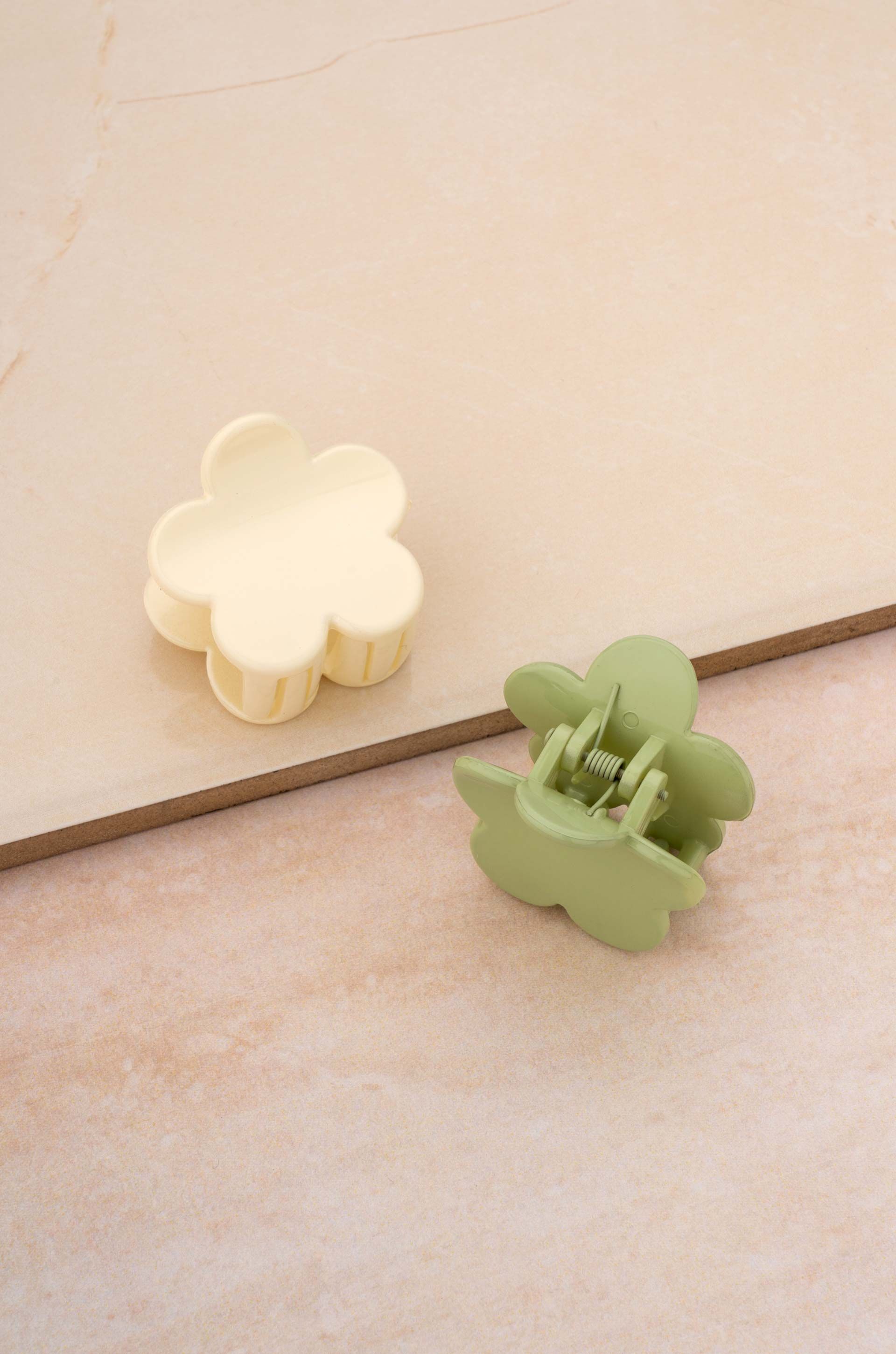 Flower Child Hair Claw Set sold by ettika product image thumbnail 3