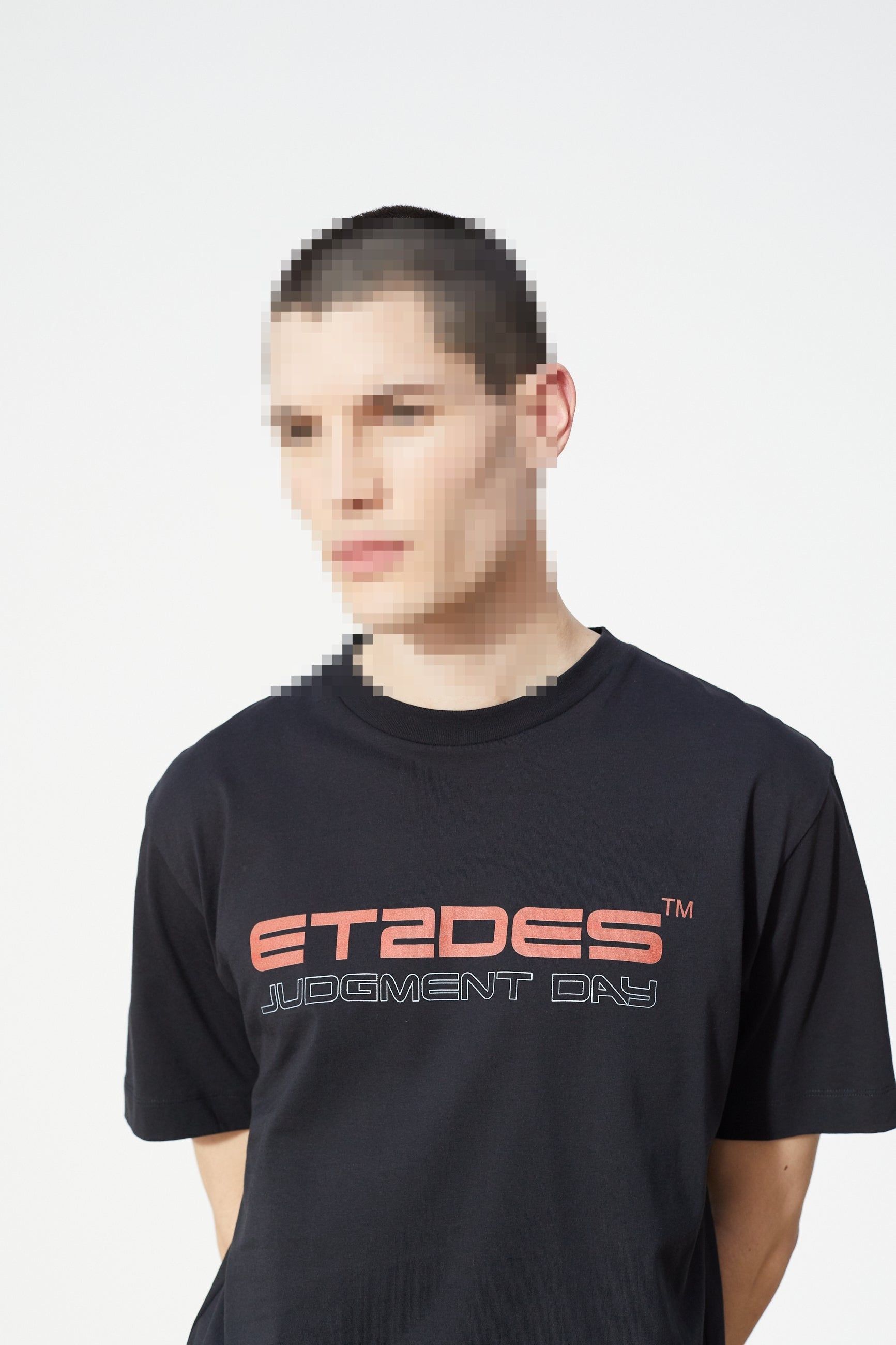 WONDER T2 BLACK sold by Etudes Studio product image thumbnail 2