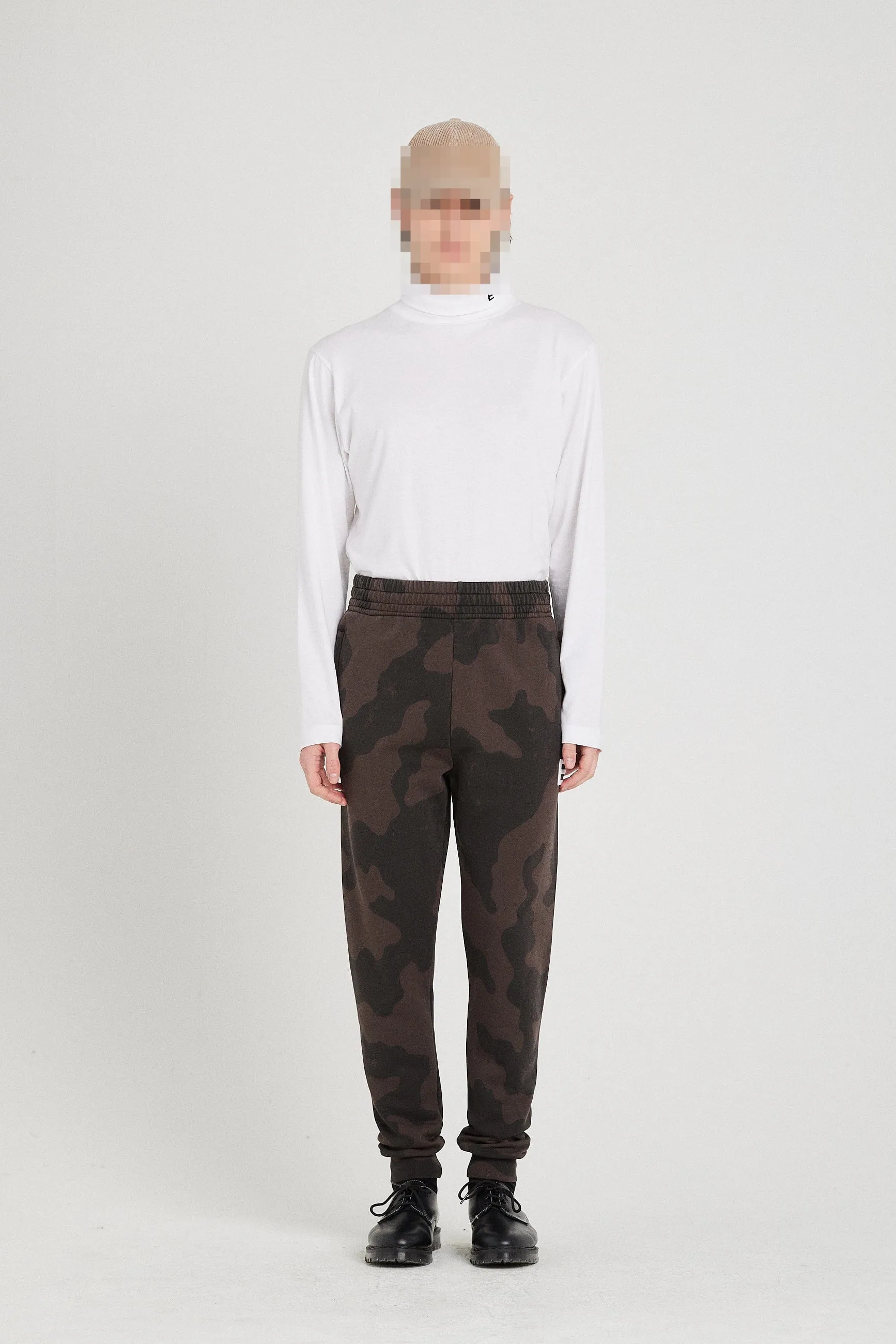 TEMPERA PATCH CAMO OVERDYED DK BROWN sold by Etudes Studio product image thumbnail 2