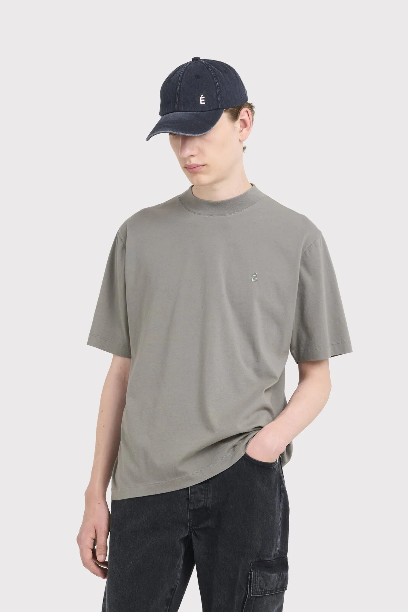 AWARD ACCENT PEWTER sold by Etudes Studio product image thumbnail 2