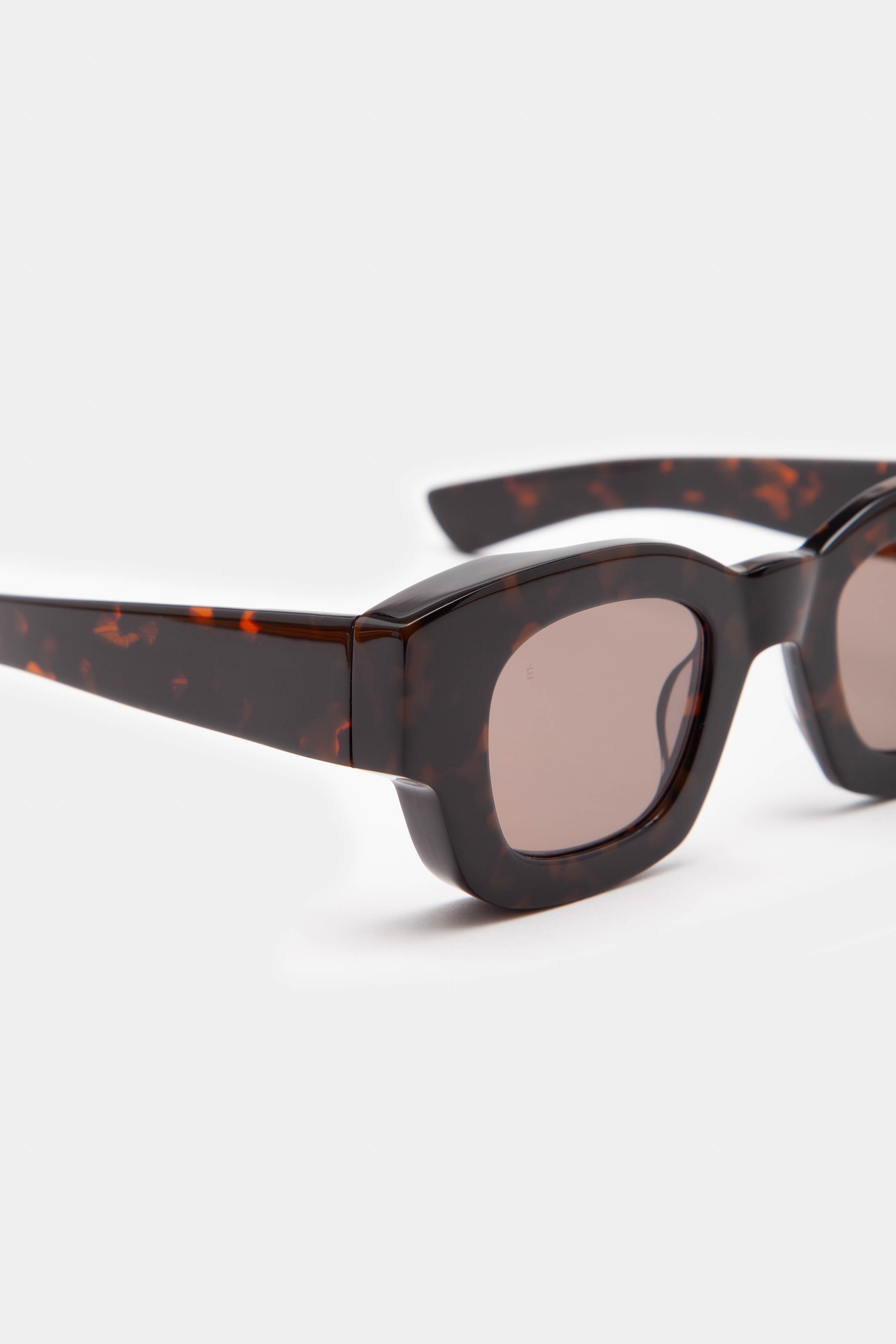 SPECTACLE TORTOISE sold by Etudes Studio product image thumbnail 4