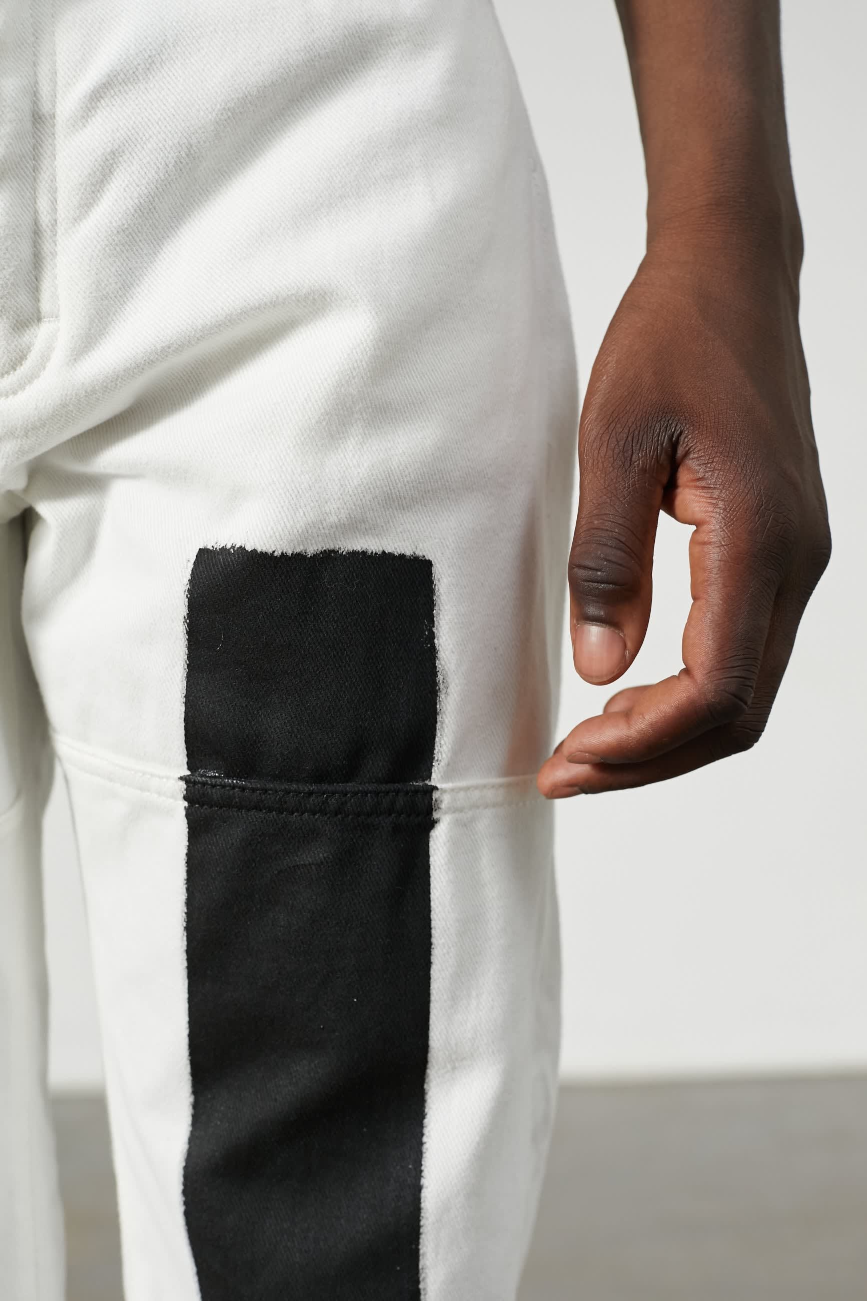 CORNER DENIM PAINT WHITE sold by Etudes Studio product image thumbnail 5
