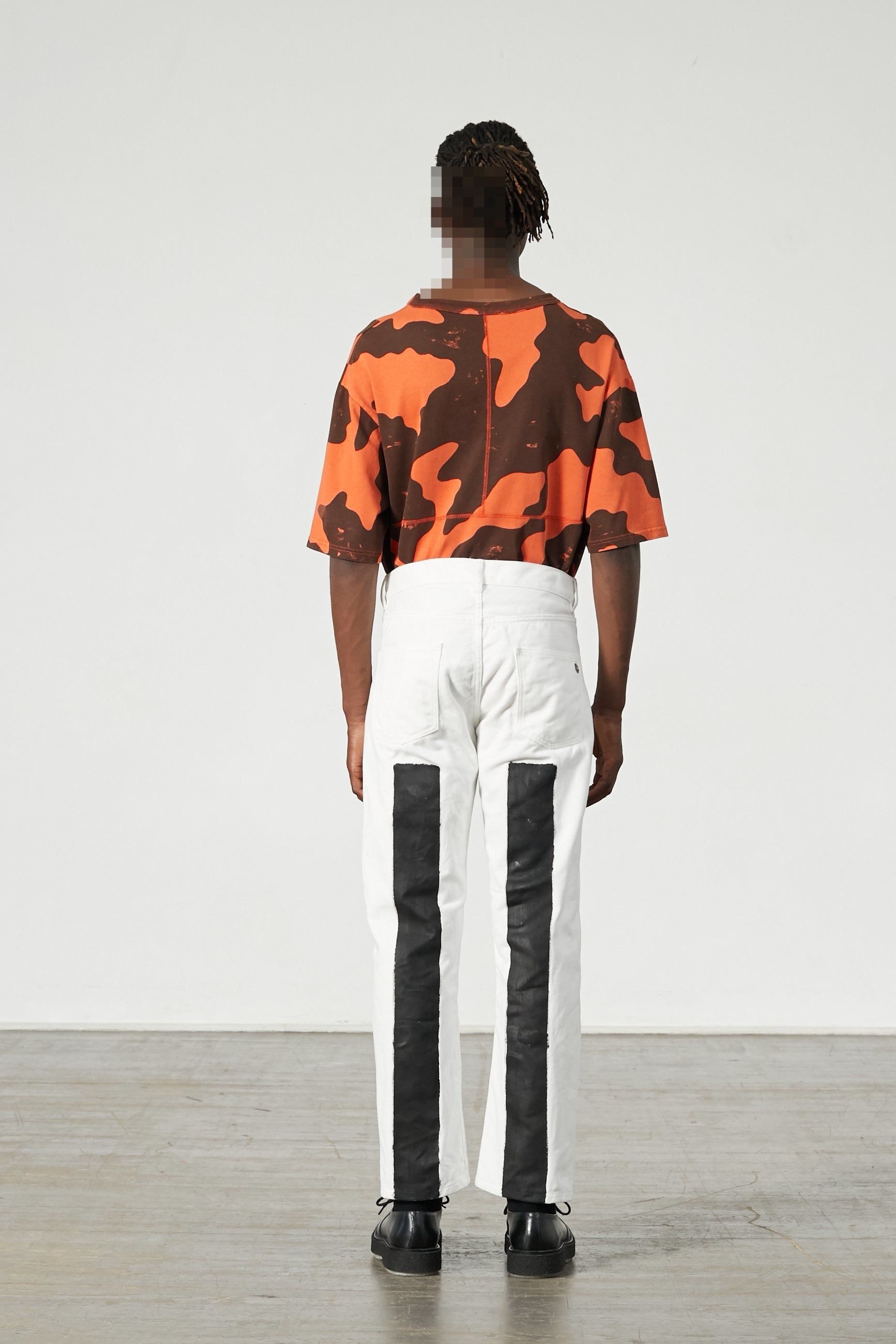 CORNER DENIM PAINT WHITE sold by Etudes Studio product image thumbnail 2