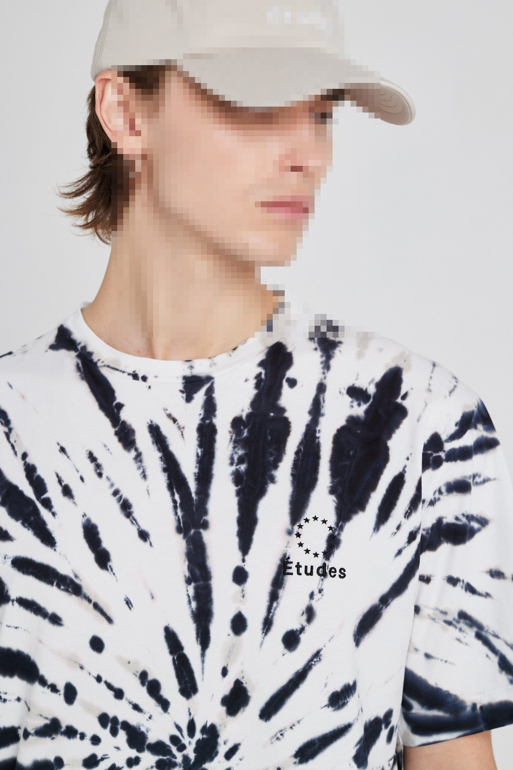WONDER LOGO TIE-DYE sold by Etudes Studio product image thumbnail 4