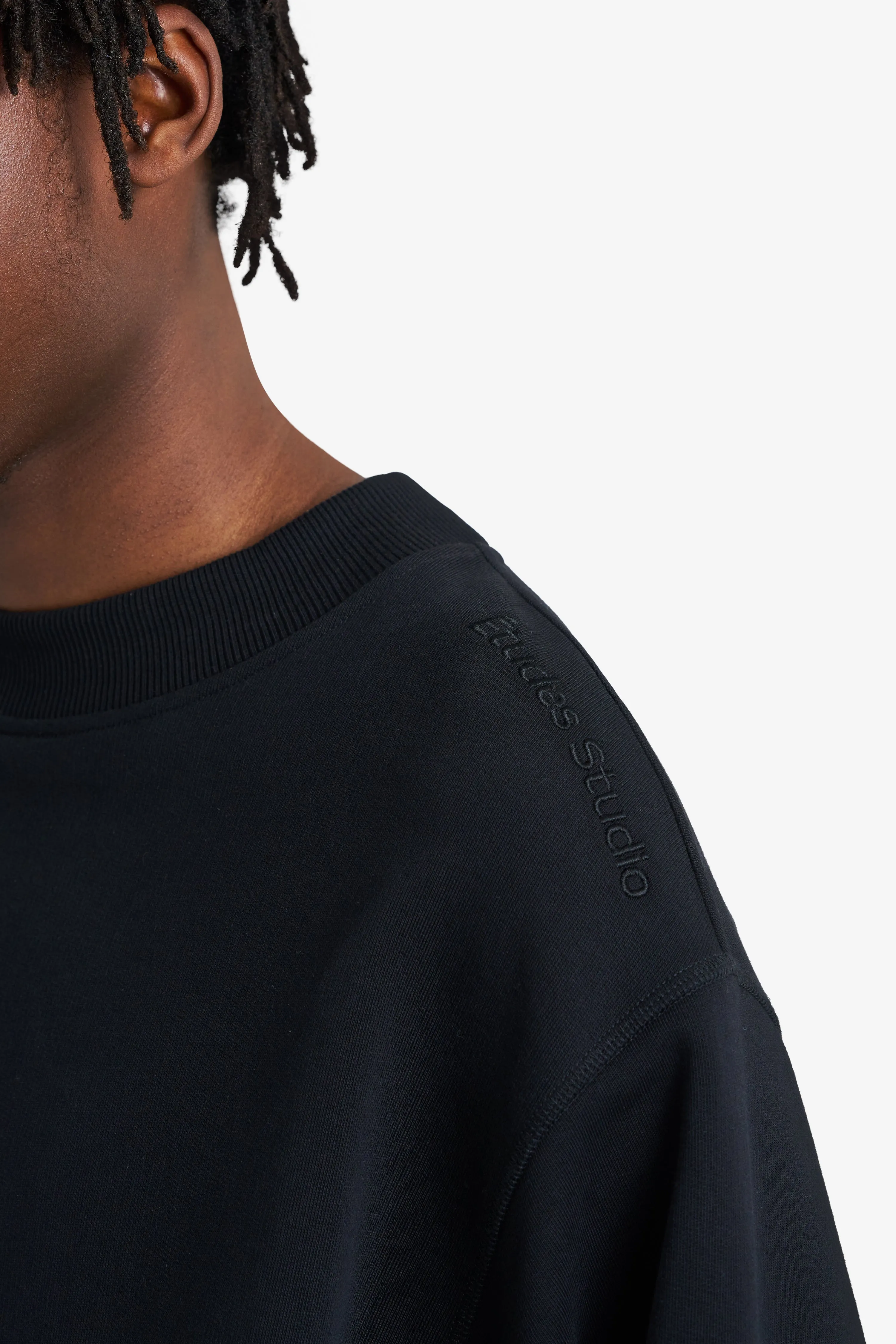 RELAX CREW NECK BLACK sold by Etudes Studio product image thumbnail 5