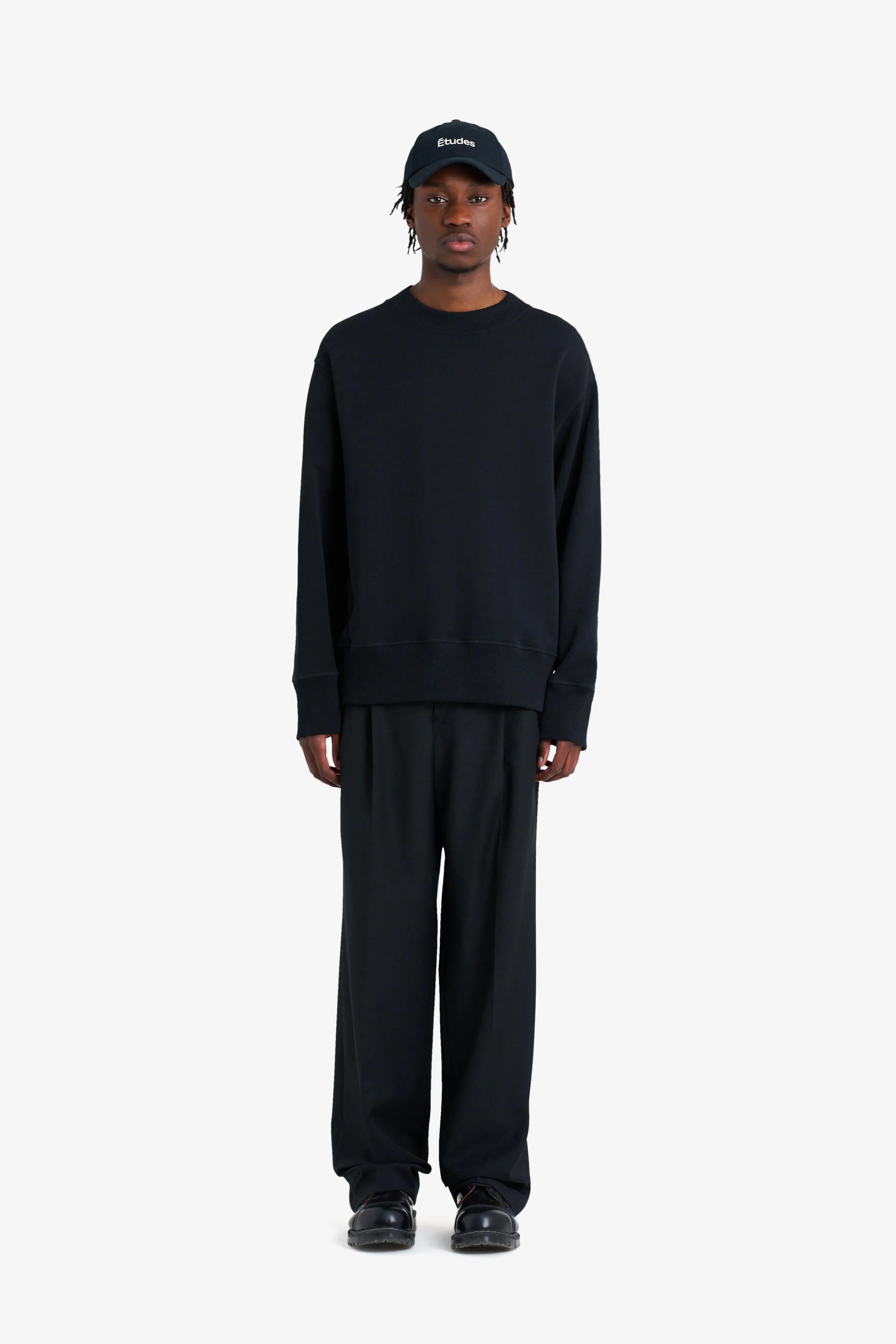 RELAX CREW NECK BLACK sold by Etudes Studio product image thumbnail 2