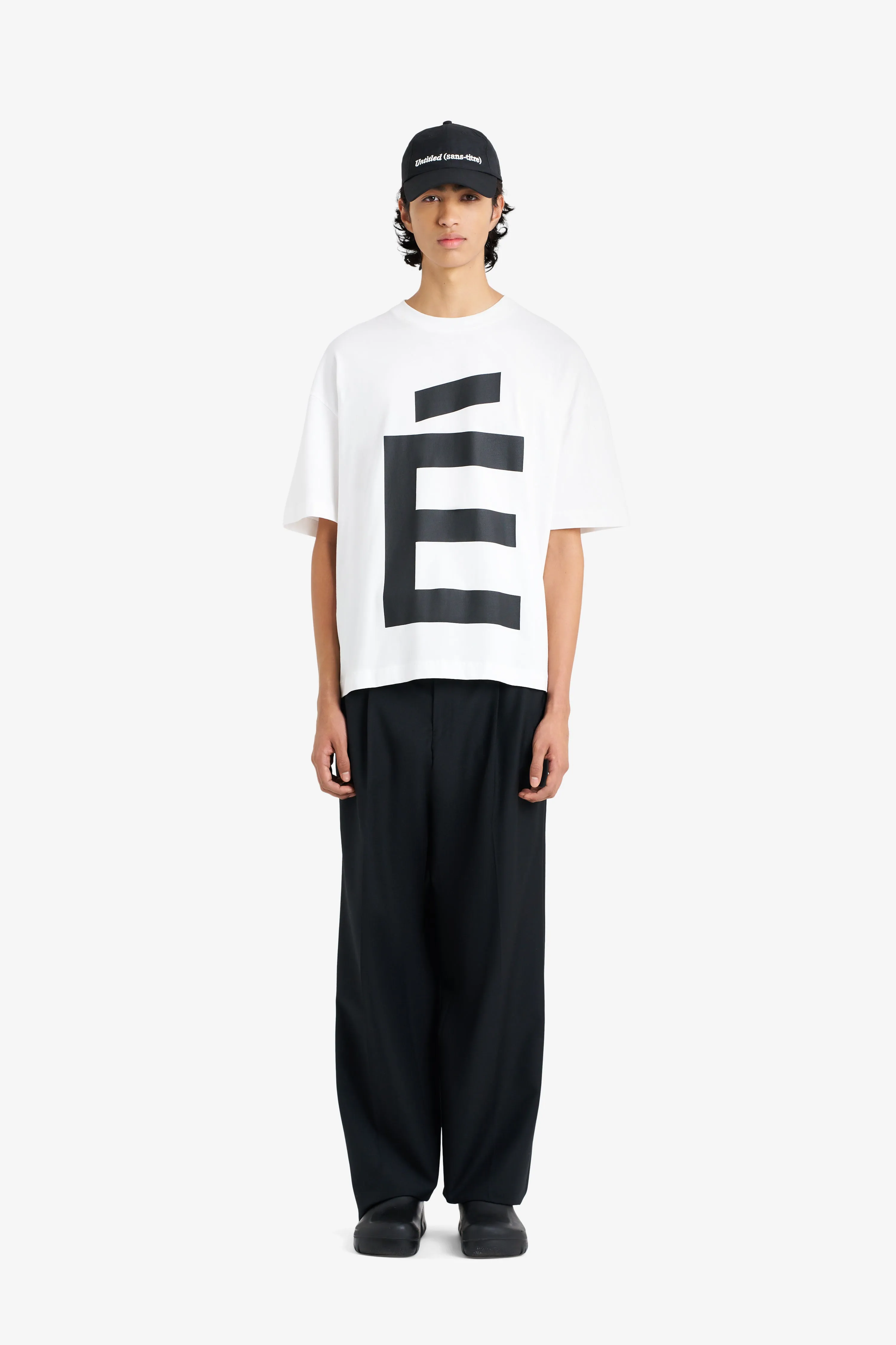 RELAX TEE SHIRT BIG É WHITE sold by Etudes Studio product image thumbnail 2