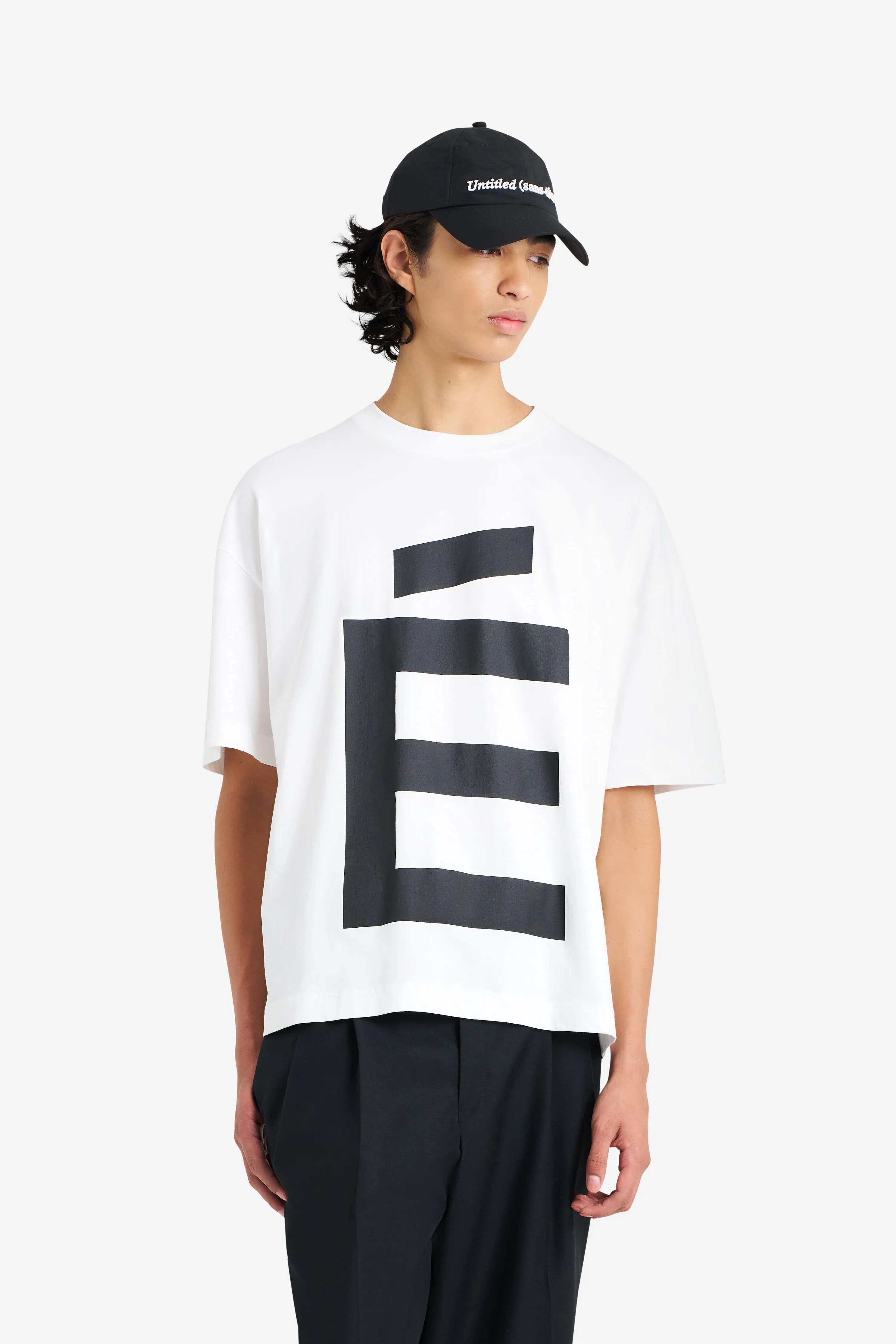 RELAX TEE SHIRT BIG É WHITE sold by Etudes Studio product image thumbnail 3