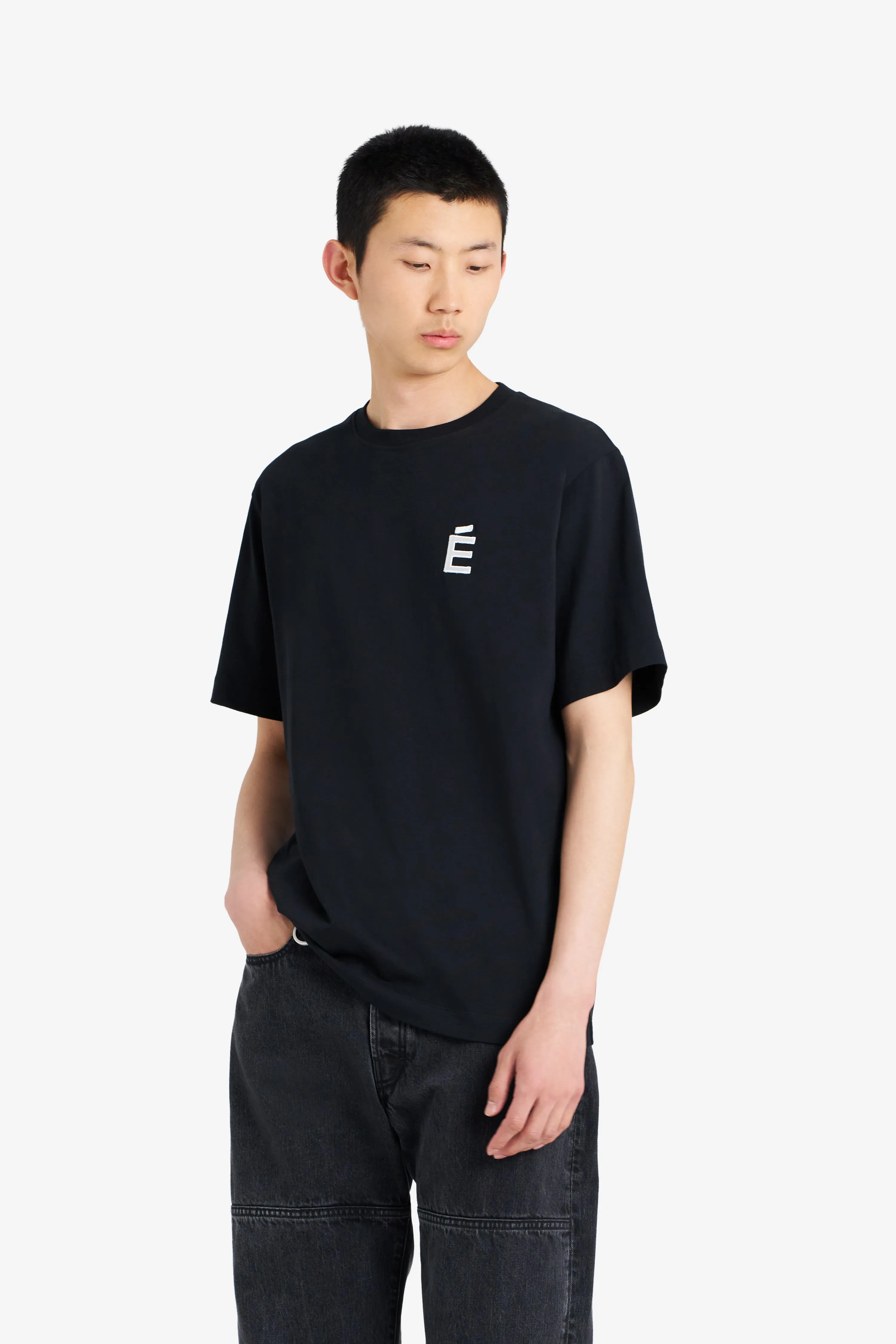REGULAR TEE SHIRT É BLACK sold by Etudes Studio product image thumbnail 3