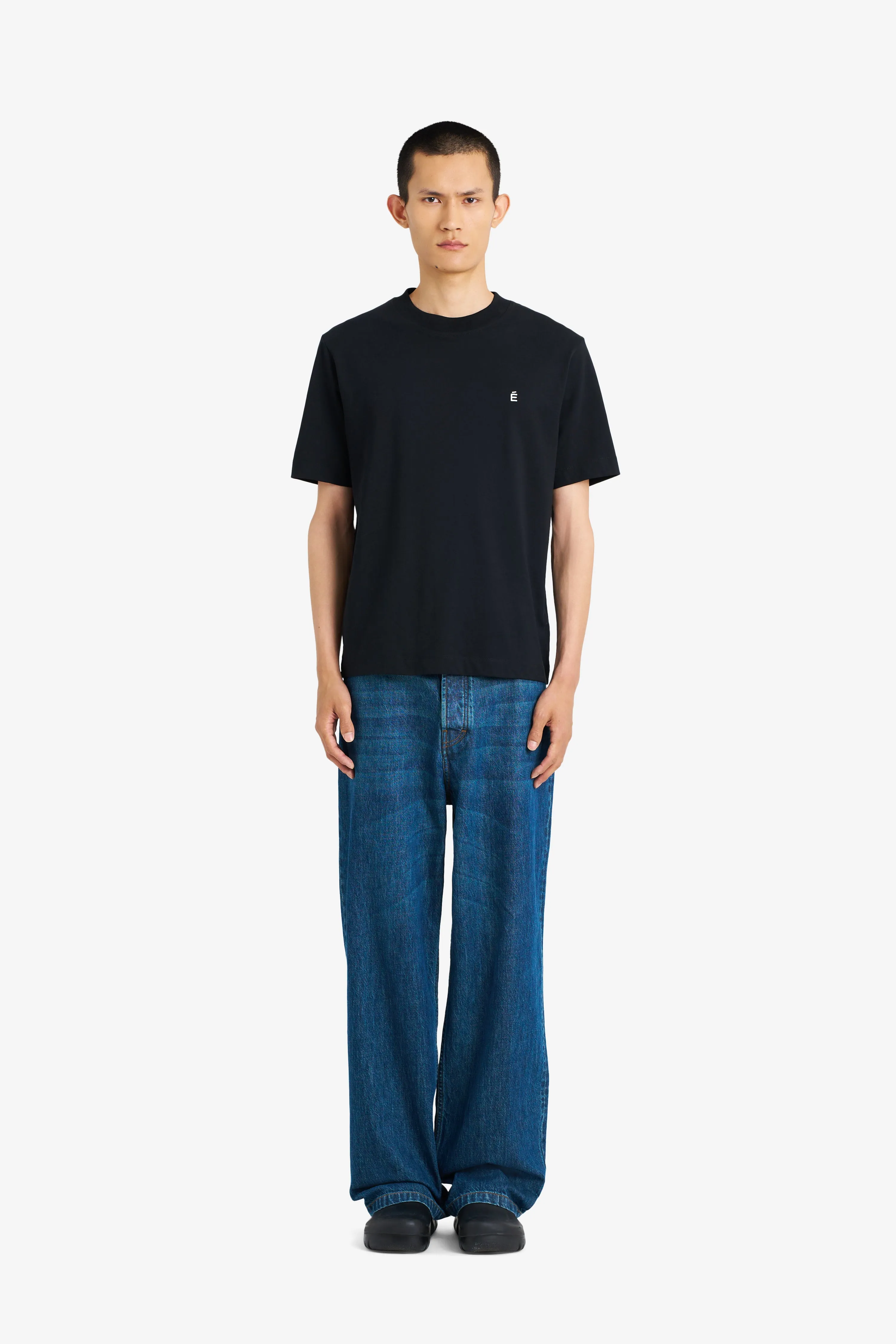 CLASSIC TEE SHIRT É BLACK sold by Etudes Studio product image thumbnail 2