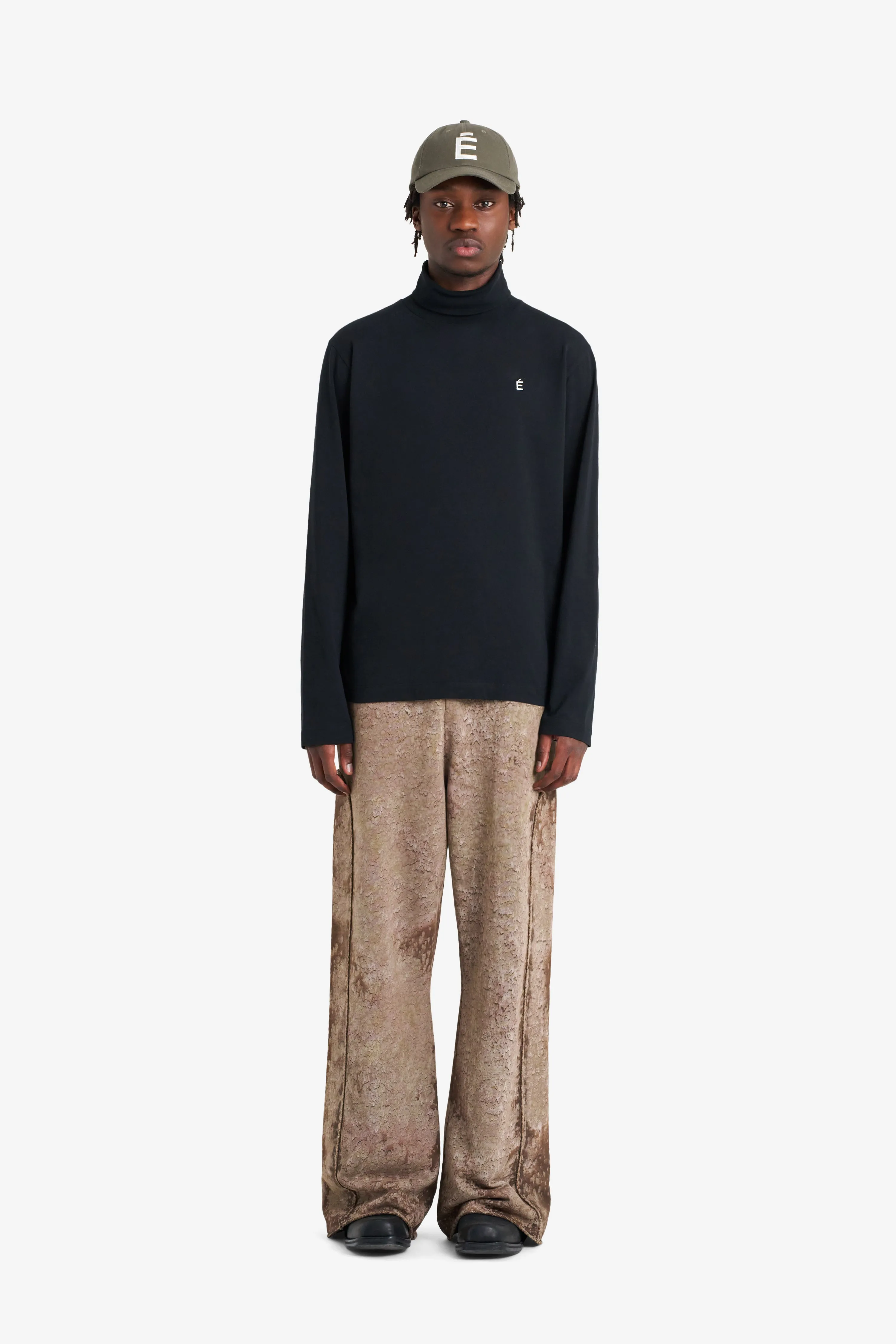 TURTLE NECK TEE SHIRT É BLACK sold by Etudes Studio product image thumbnail 2