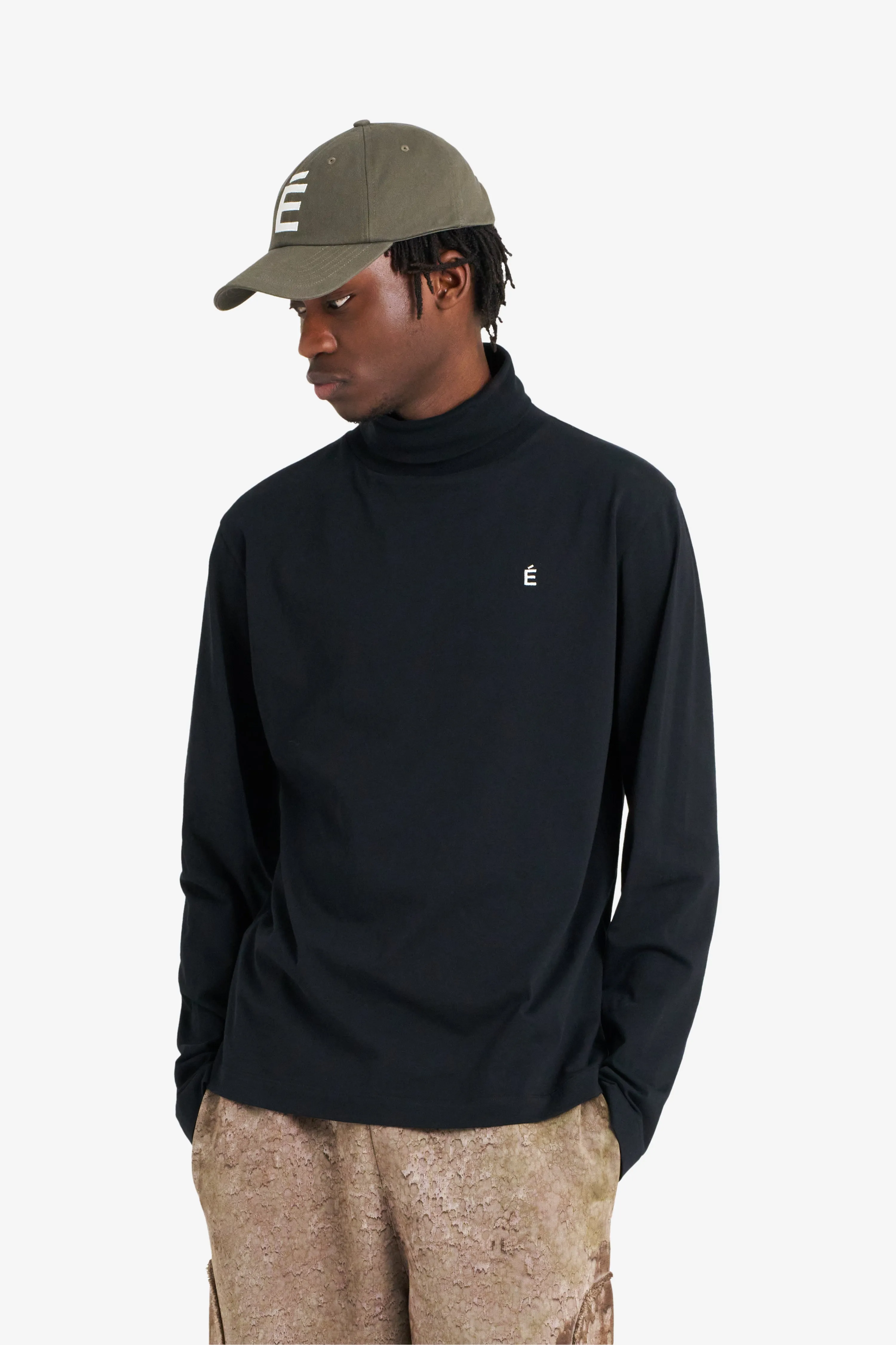 TURTLE NECK TEE SHIRT É BLACK sold by Etudes Studio product image thumbnail 3