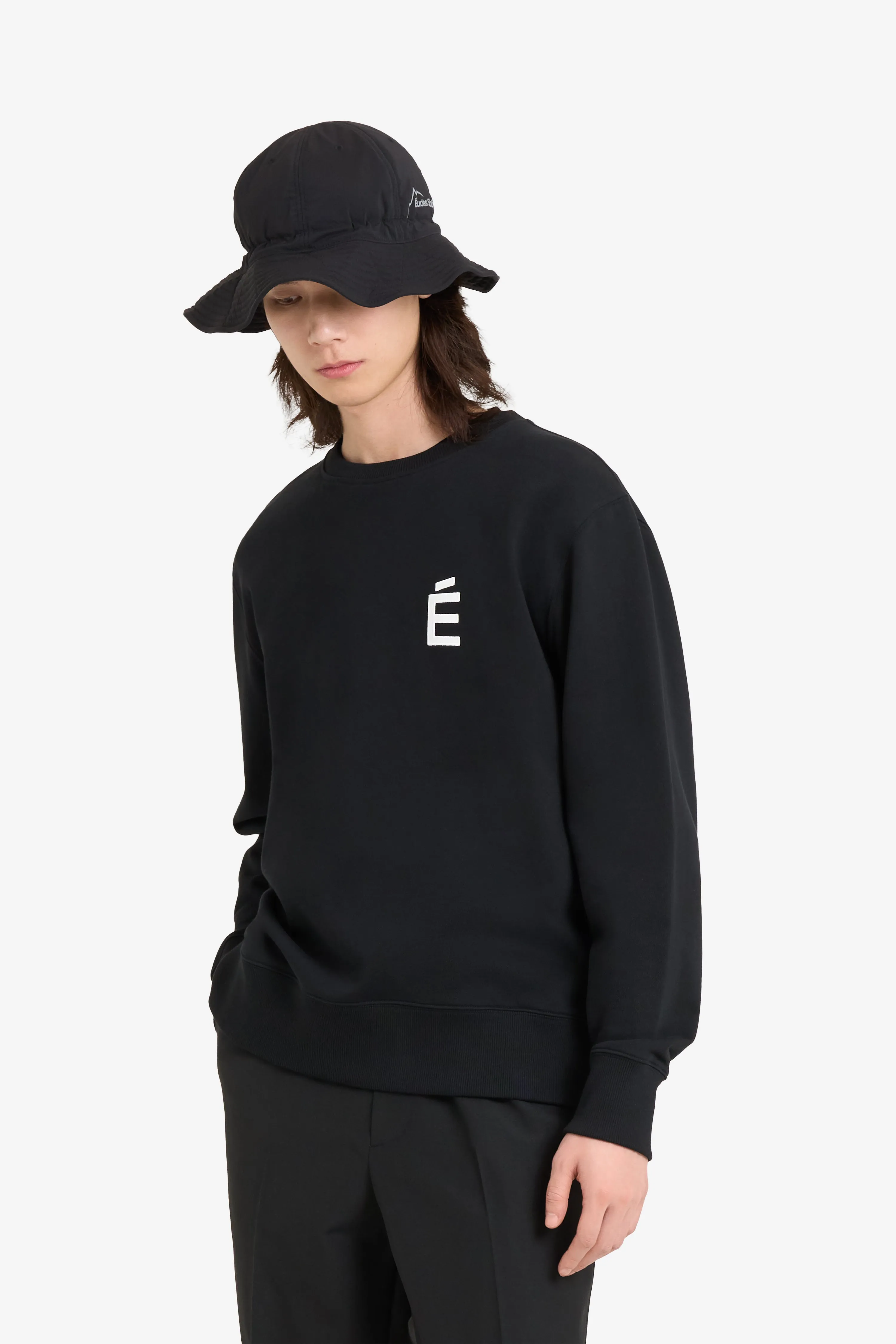 REGULAR CREW NECK É sold by Etudes Studio product image thumbnail 3