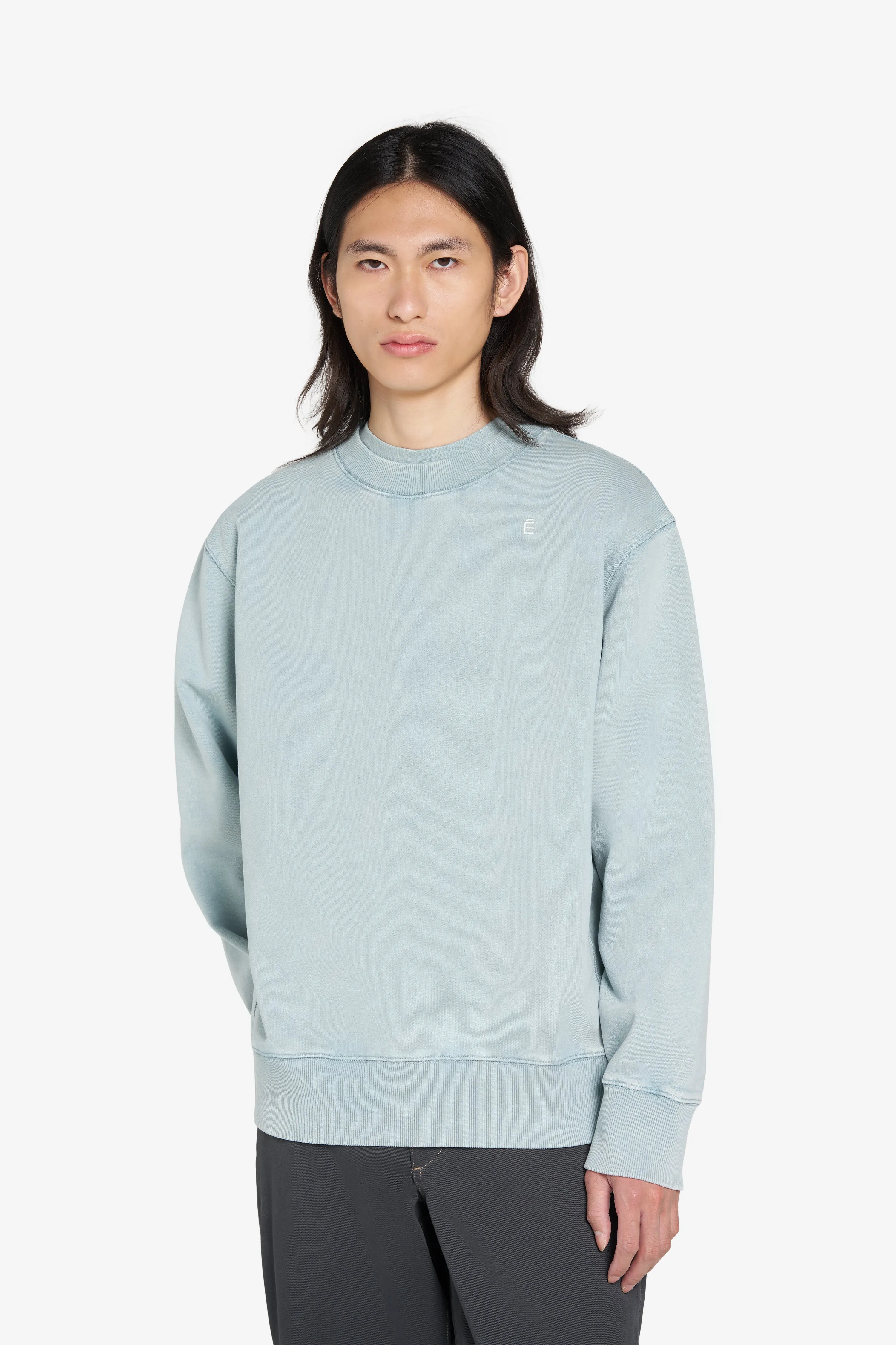 RELAX CREW É sold by Etudes Studio product image thumbnail 2