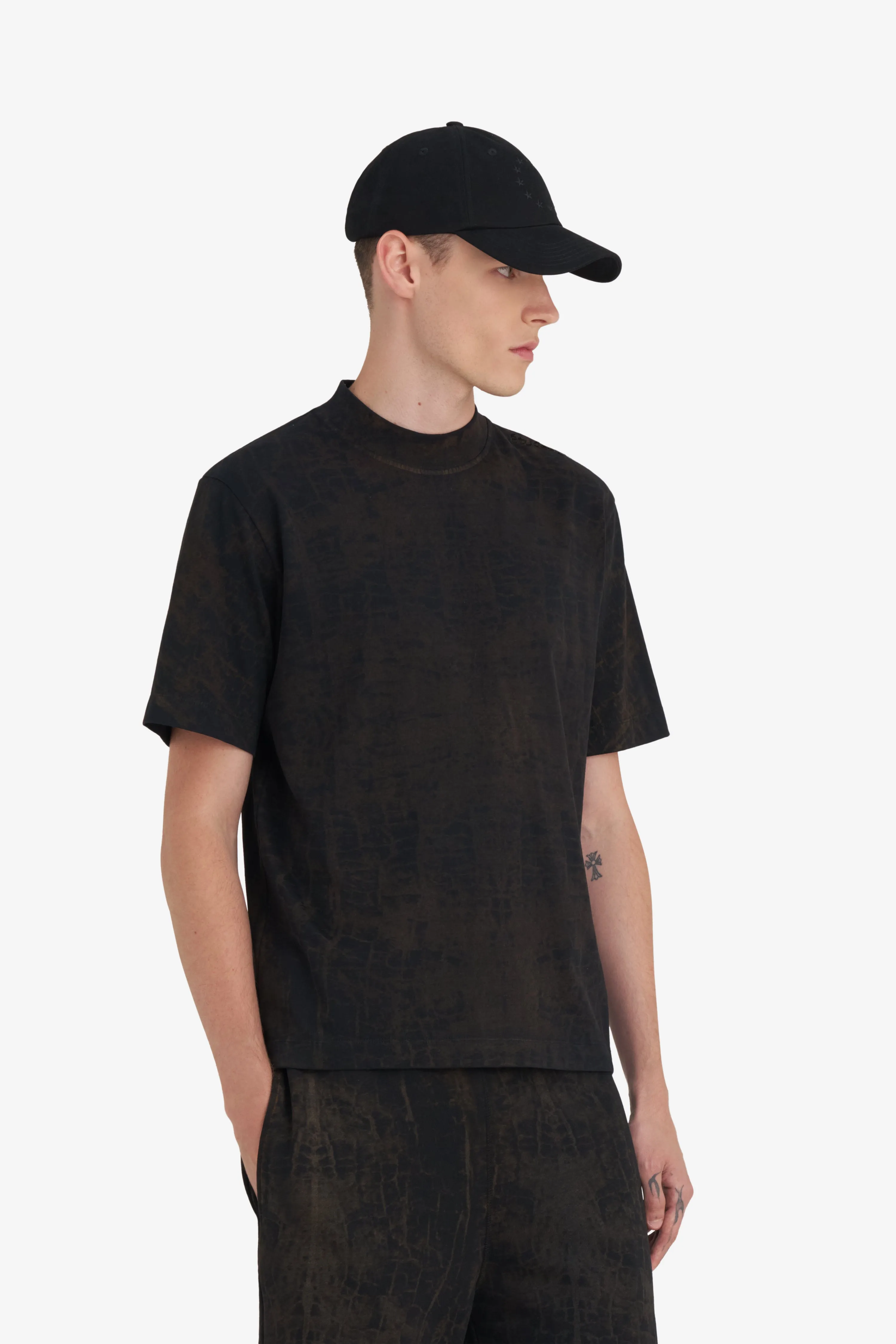 CLASSIC T-SHIRT LOGO CRACKLED sold by Etudes Studio product image thumbnail 2