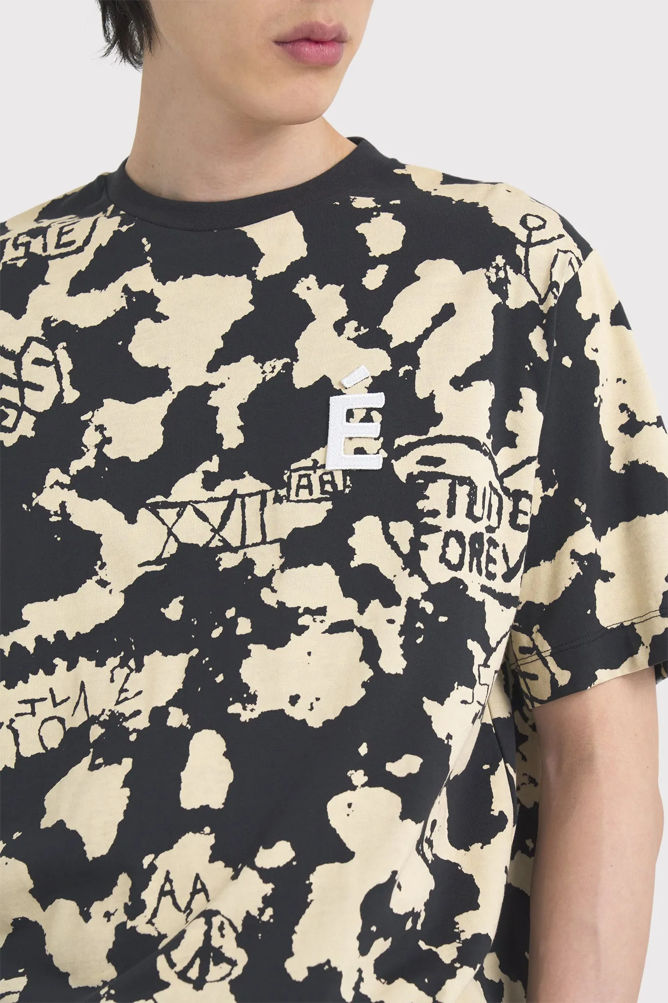 WONDER PATCH ALLOVER TREE BARK sold by Etudes Studio product image thumbnail 4