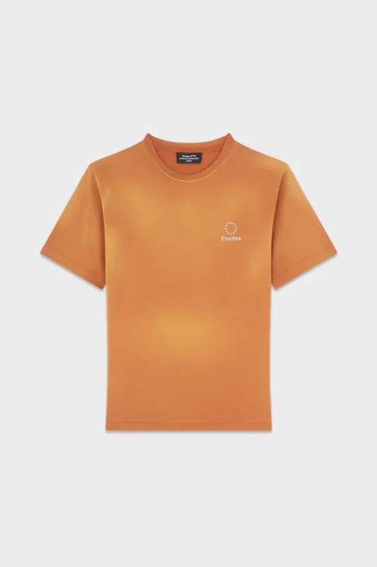 WONDER LOGO SPRAY BROWN sold by Etudes Studio