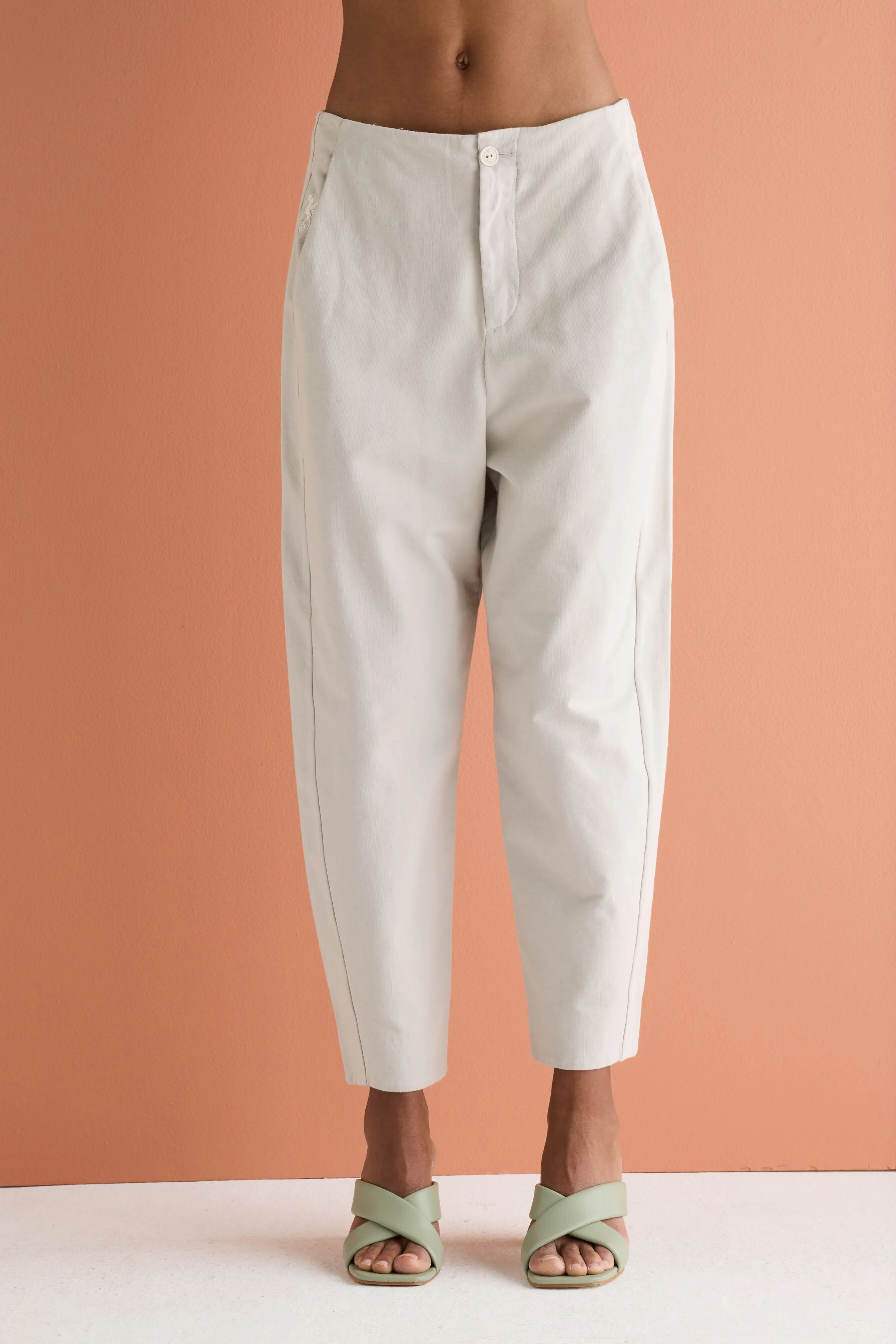 Trousers Carrot Garment Dyed 07MU 2261 sold by European Culture product image thumbnail 2