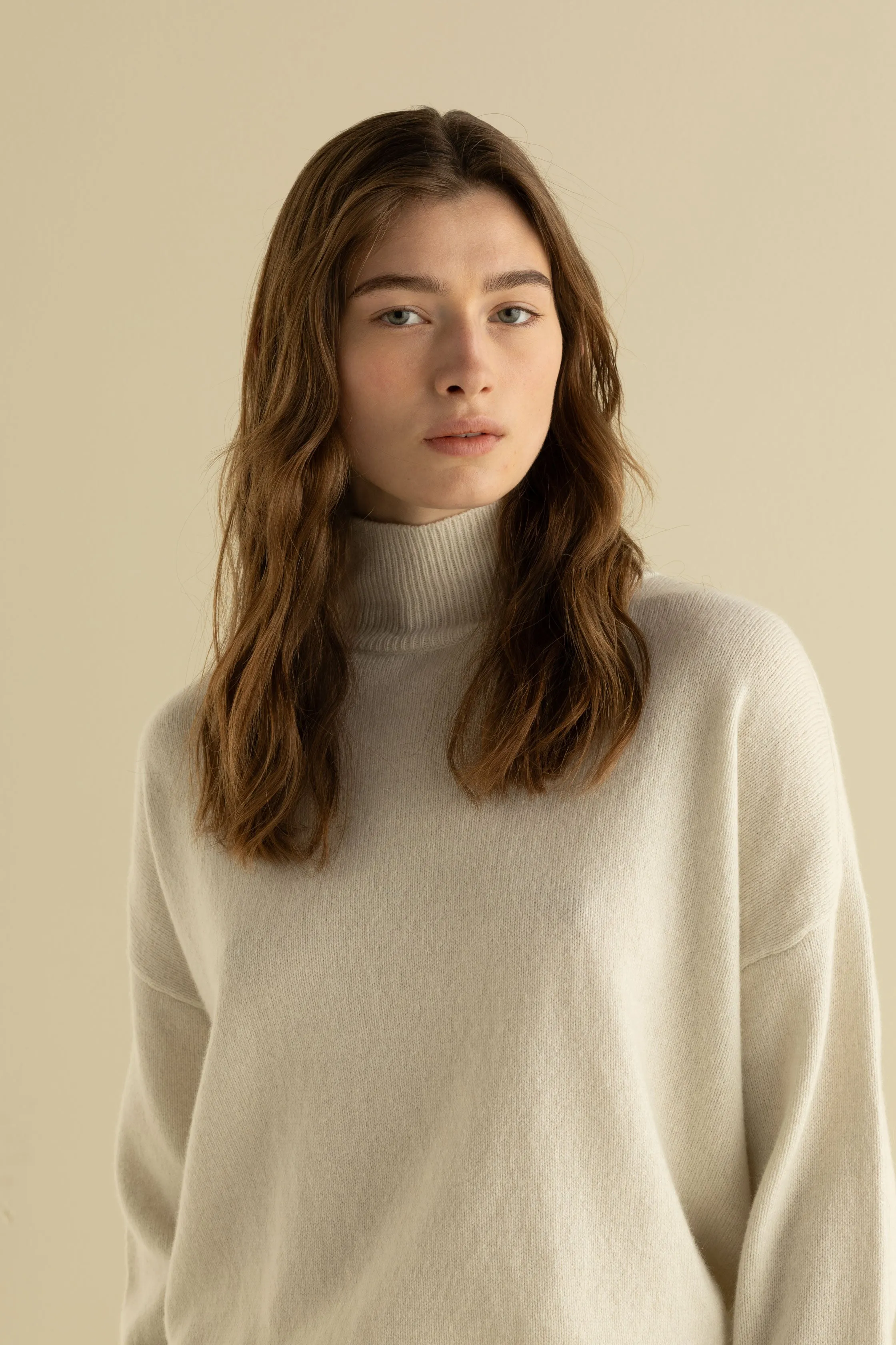 Turtleneck Sweater M610 9500 sold by European Culture product image thumbnail 2