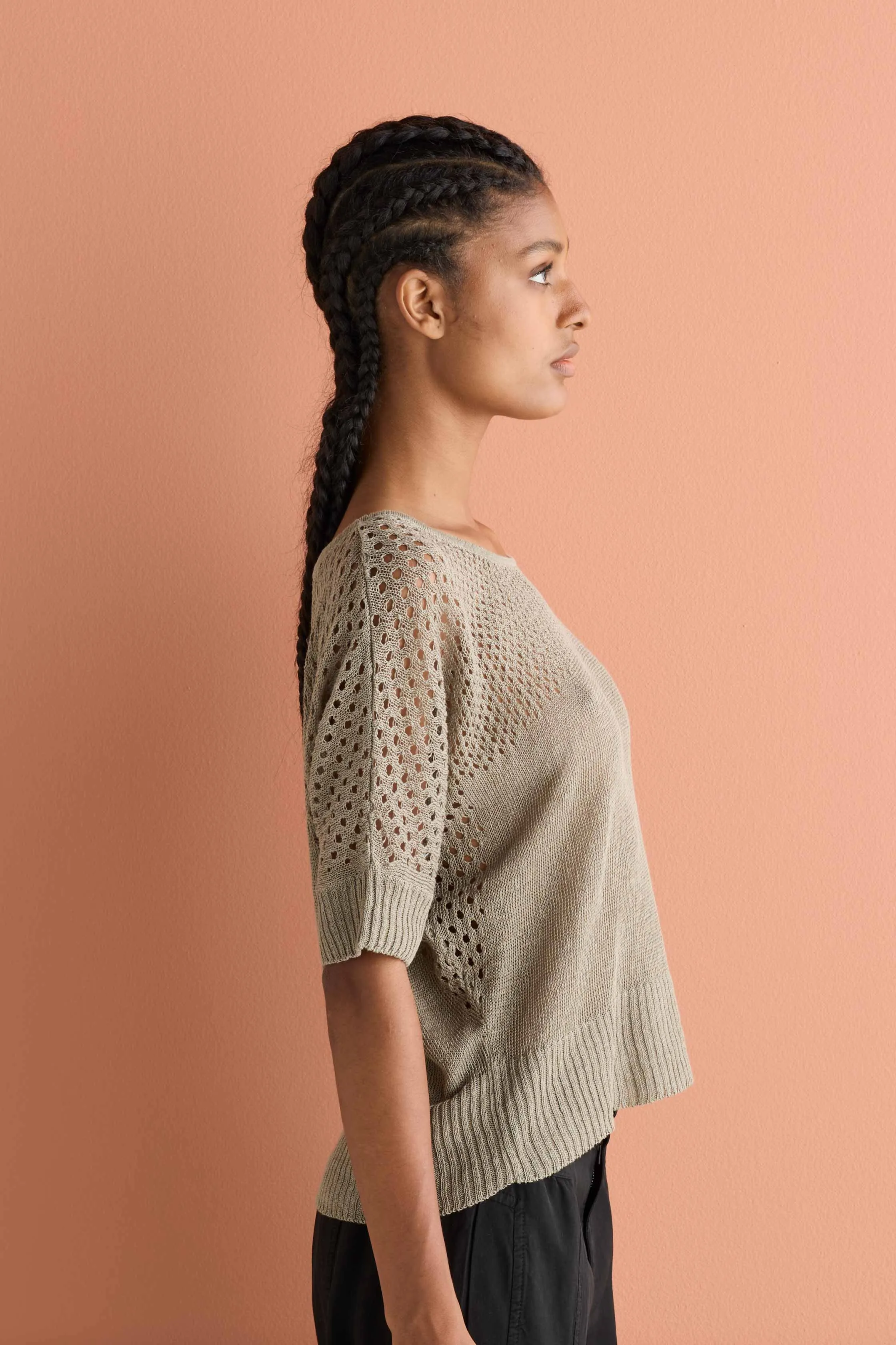 Relaxed-Fit Linen Top M510 9500 sold by European Culture product image thumbnail 4