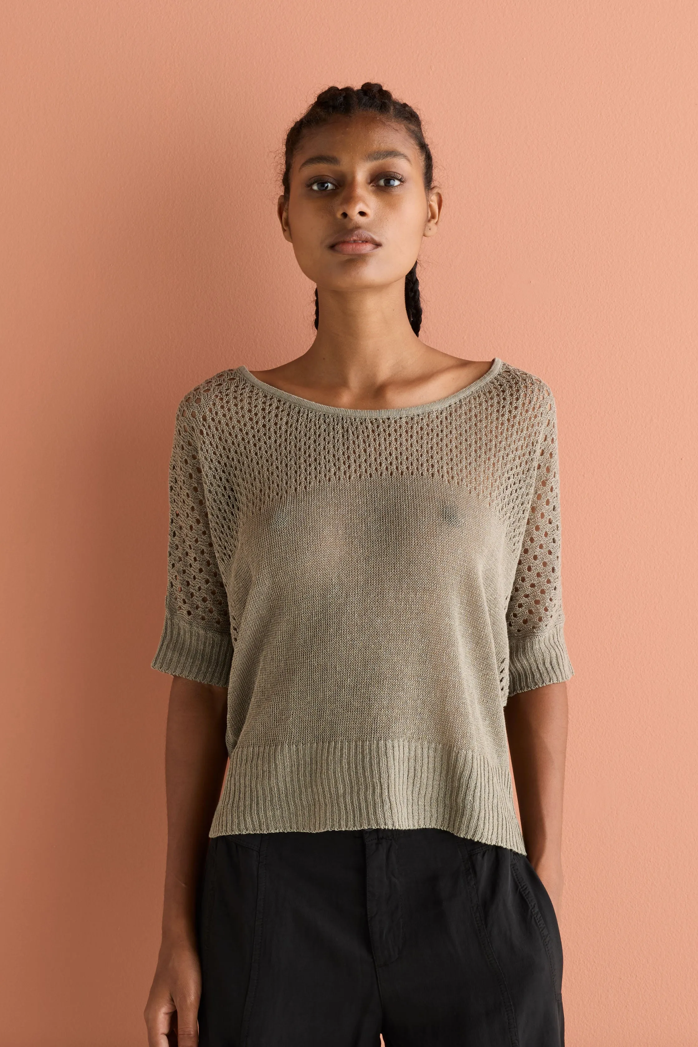 Relaxed-Fit Linen Top M510 9500 sold by European Culture product image thumbnail 2