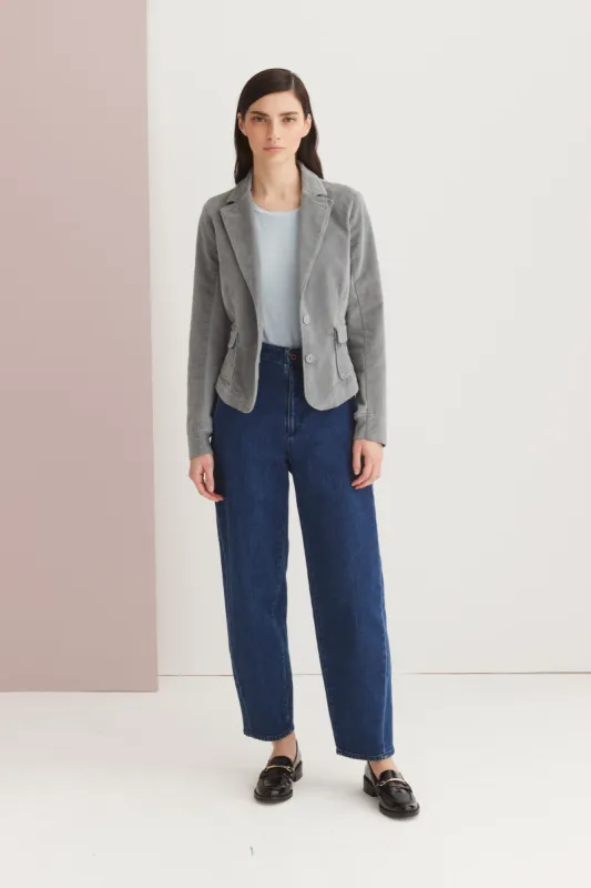 Mom-Fit Denim Pants 06XU 4109 sold by European Culture