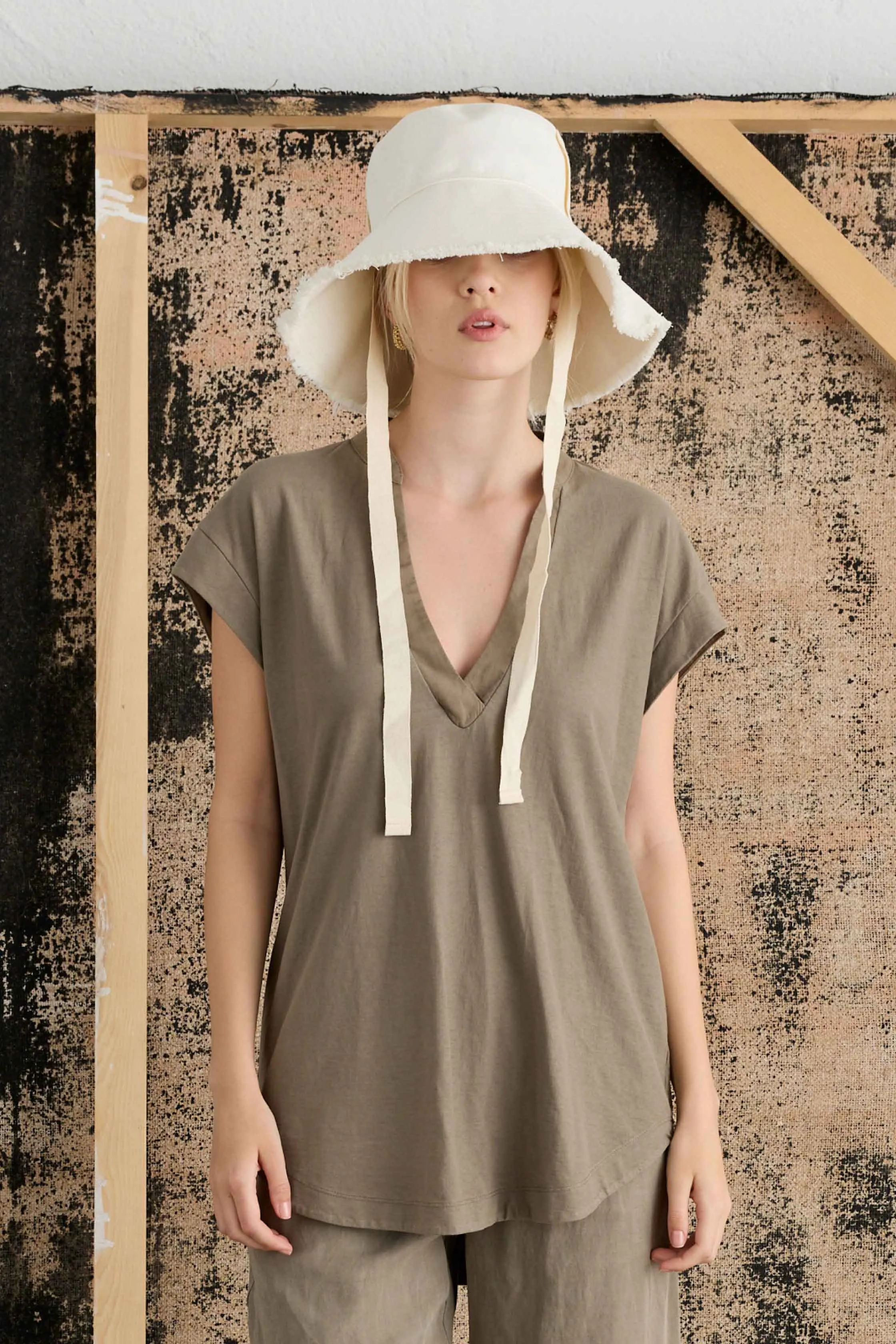 Bomber Neck T-Shirt Garment-Dyed 3630 2777 sold by European Culture product image thumbnail 2