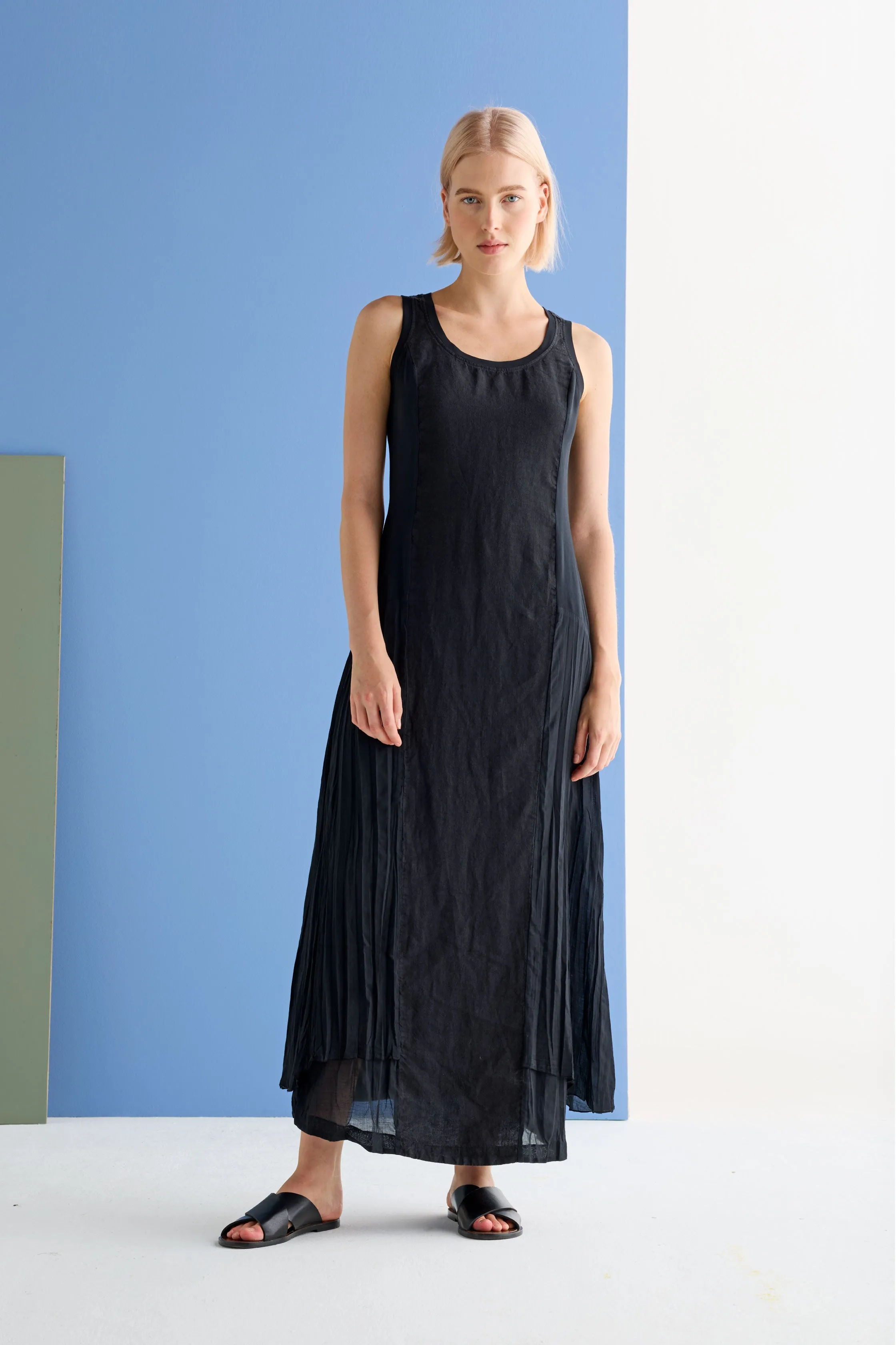 Sleeveless Maxi Dress Garment Dyed 102U 7023 sold by European Culture product image thumbnail 3