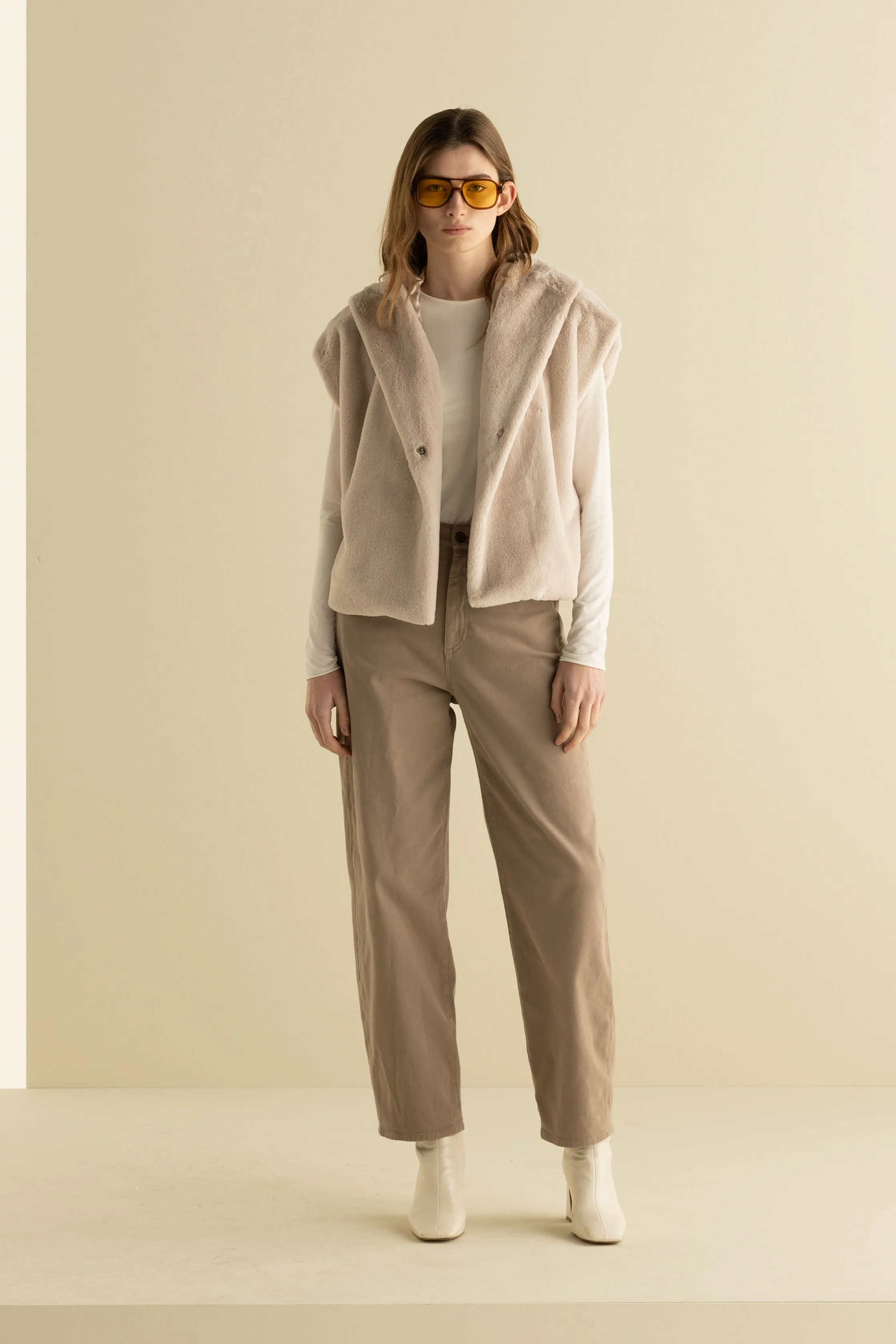 Faux Fur Vest 75A0 6110 sold by European Culture