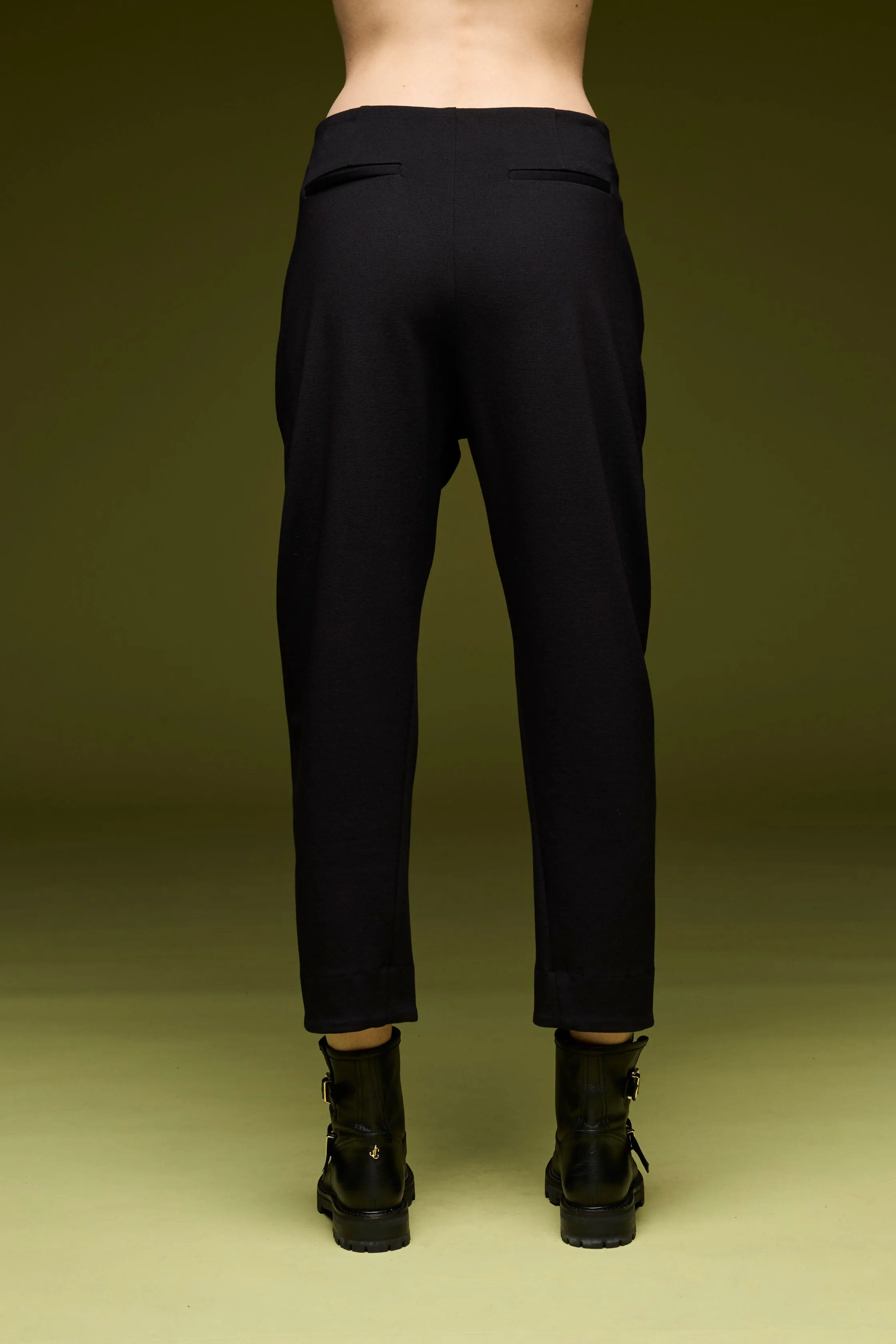 Cropped Pants Punto Milano 06P0 2545 sold by European Culture product image thumbnail 3