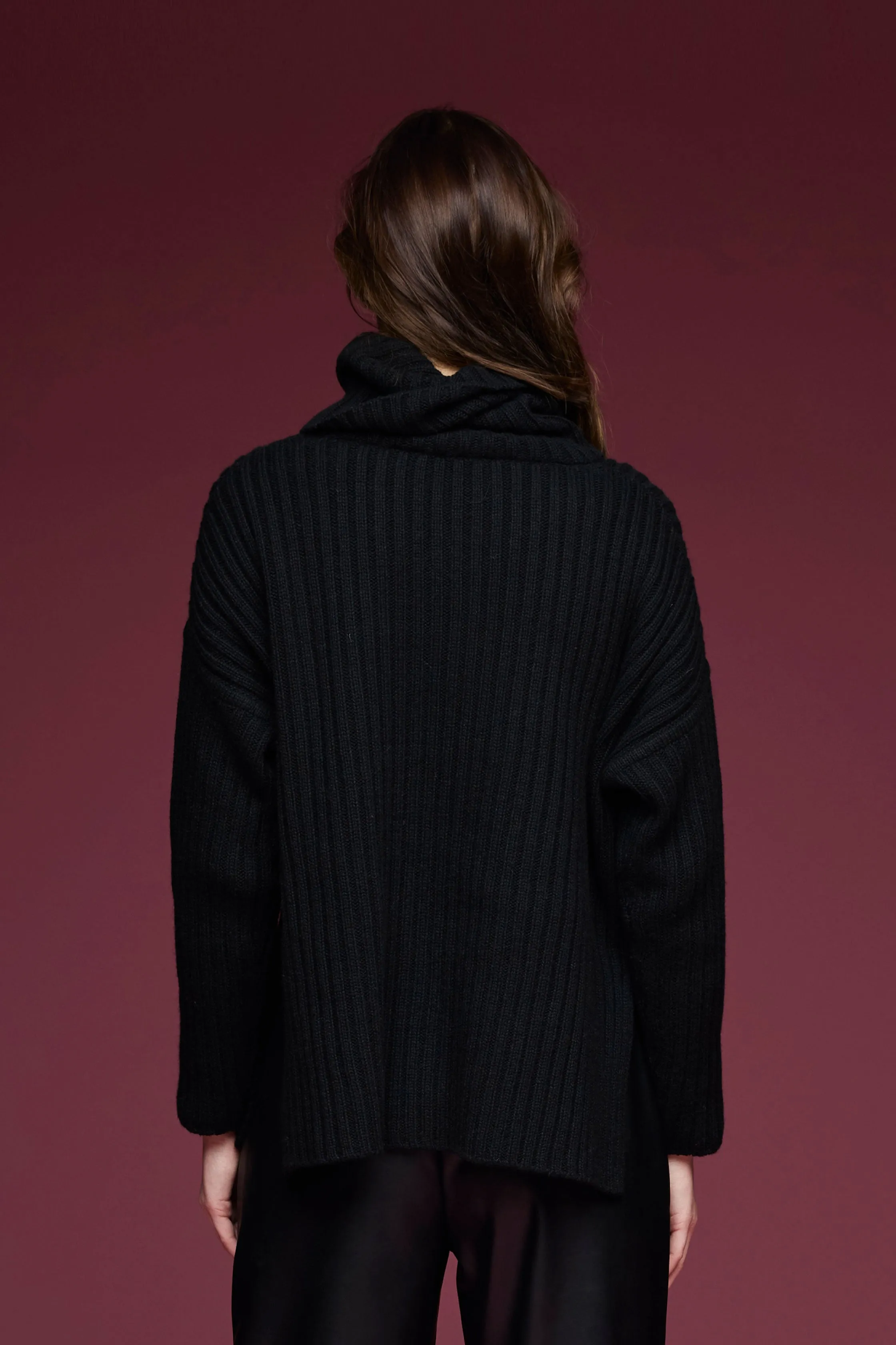 Oversized Turtleneck Sweater M720 9500 sold by European Culture product image thumbnail 3