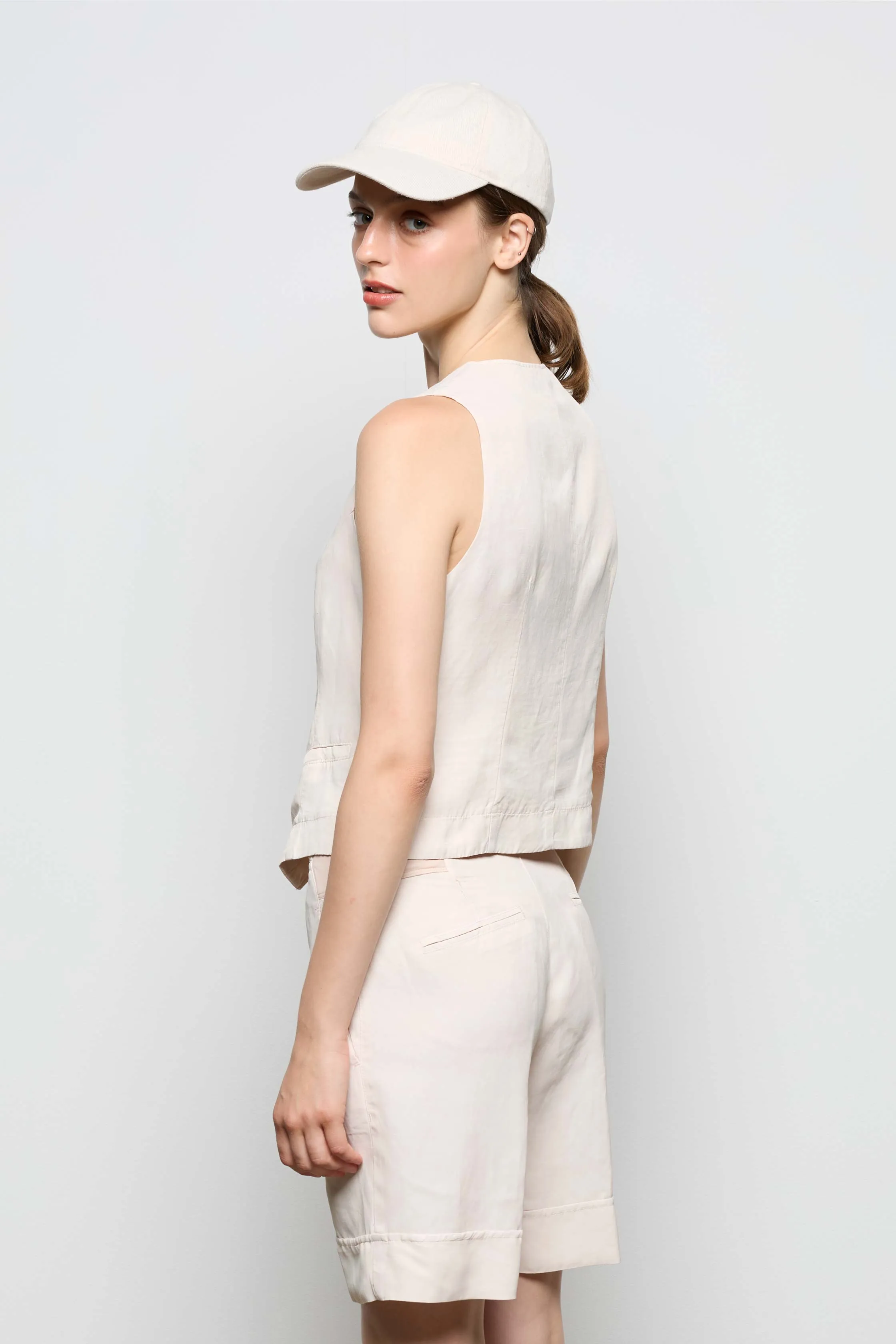 Linen Viscose Blend Vest 69T0 7083 sold by European Culture product image thumbnail 4