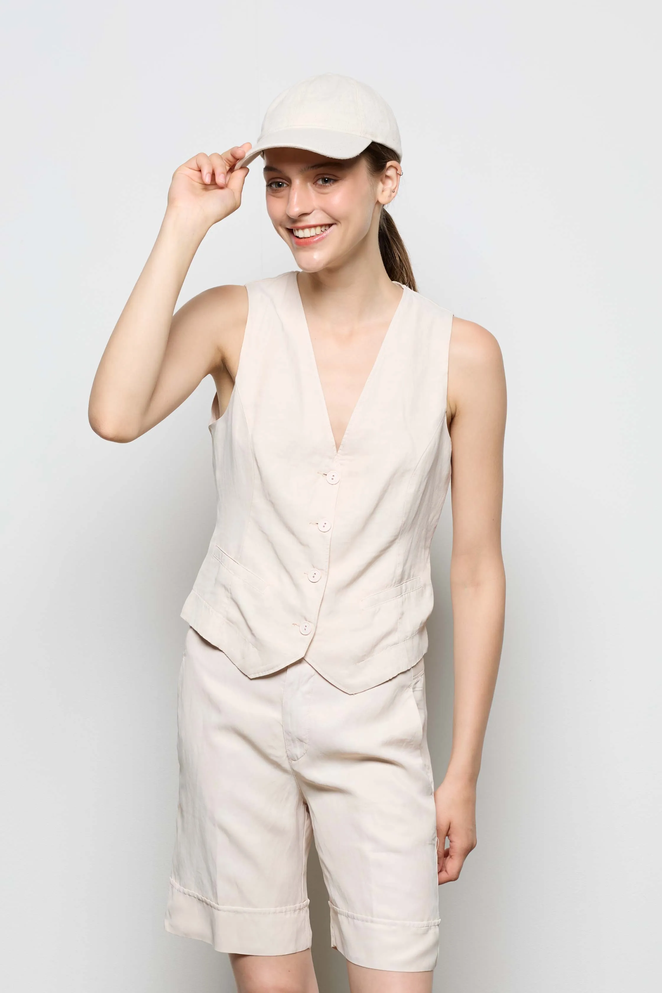 Linen Viscose Blend Vest 69T0 7083 sold by European Culture product image thumbnail 2