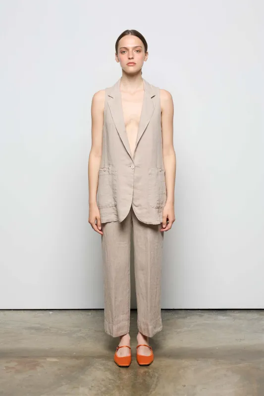 Gilet with Lapel Collar 55FU 7023 sold by European Culture