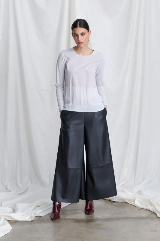 Faux Leather Cropped Trousers 0730 8931 sold by European Culture