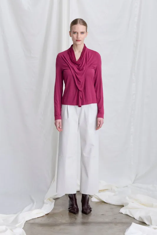 Cropped Trousers Made of Faux Leather 07Z0 8931 sold by European Culture