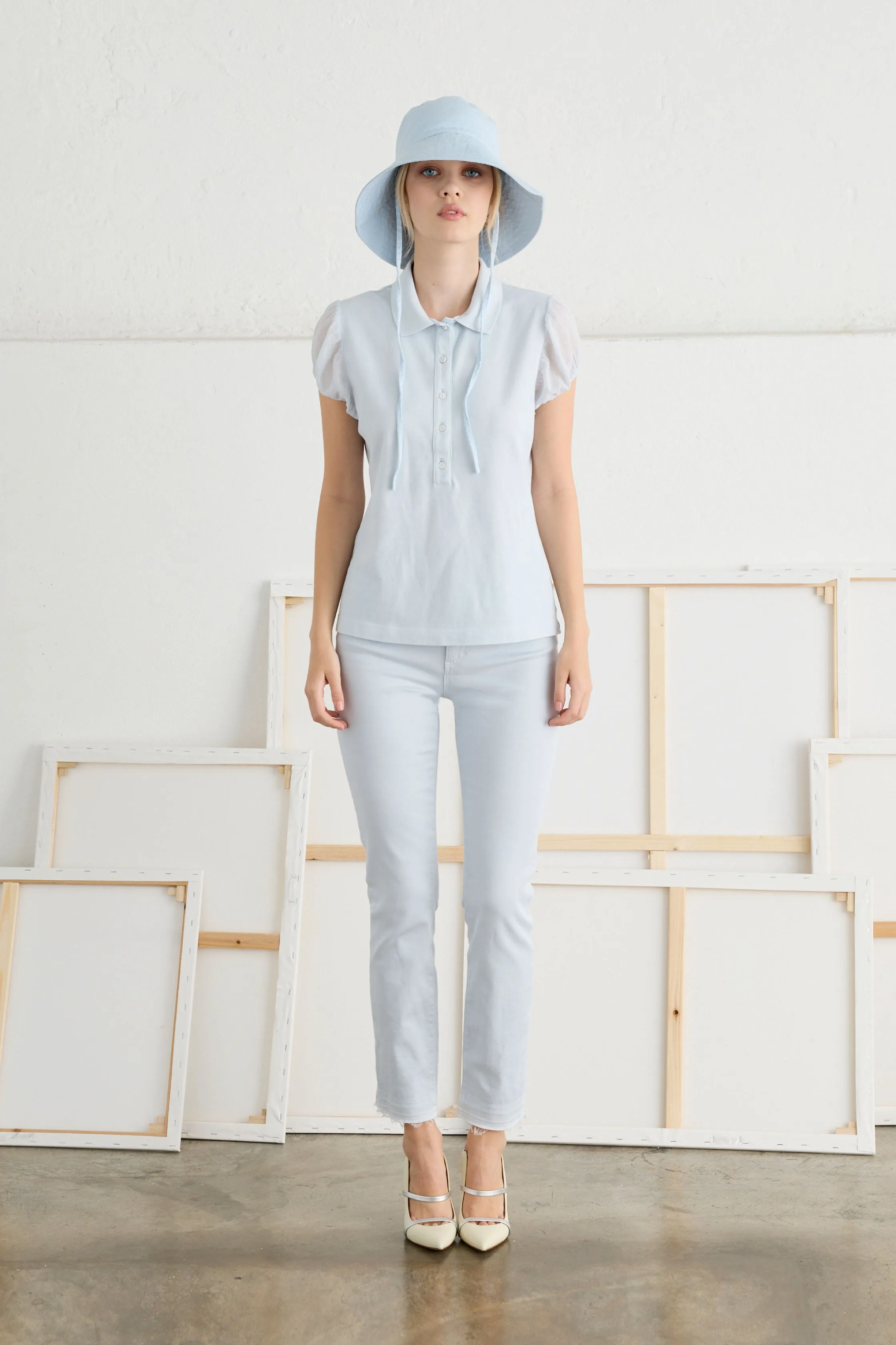 Skinny Pants in Stretch Cotton Garment-Dyed 054U 3881 sold by European Culture