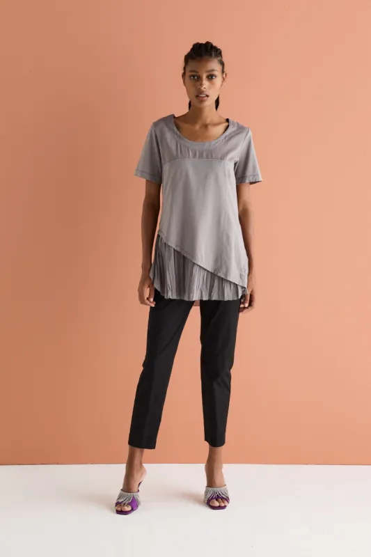 Skinny-Fit Cotton Pants Garment Dyed 067U 3822 sold by European Culture
