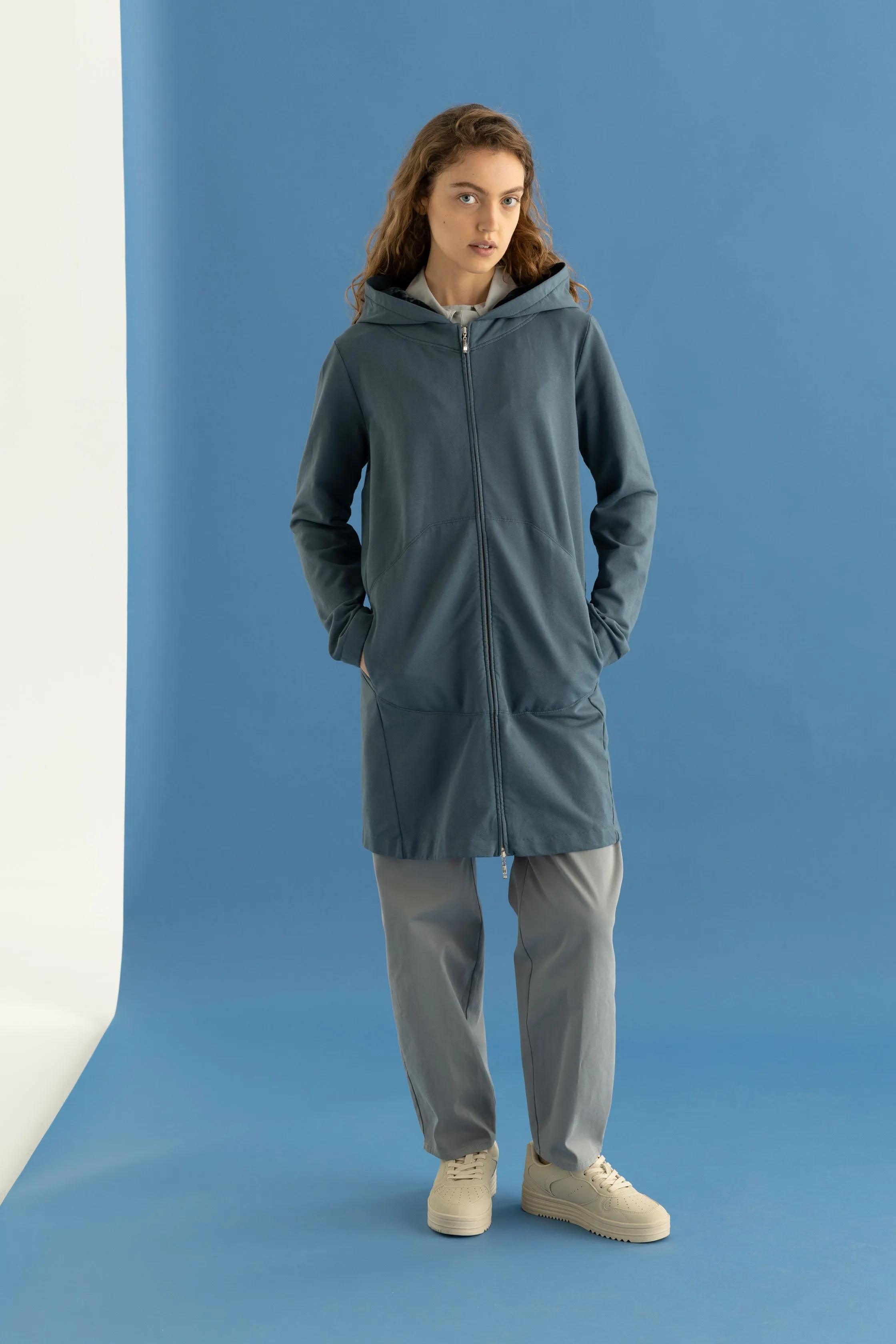 Oversized Hooded Sweatshirt with Zip Garment Dyed 48TU 2250 sold by European Culture