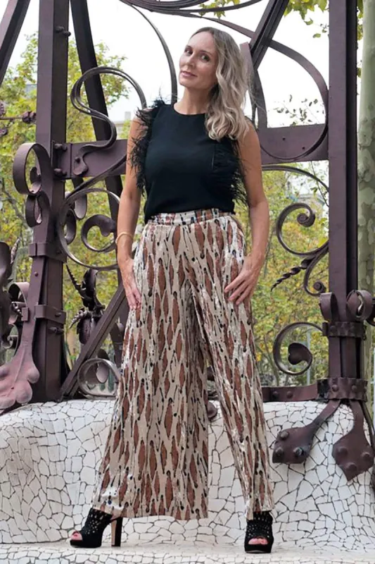 Jovy Pants in Mod Birch sold by Eva Franco