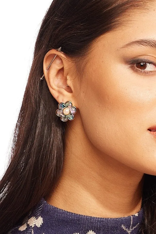 Mother of Pearl Daisy Earring sold by Eva Franco product image thumbnail 2