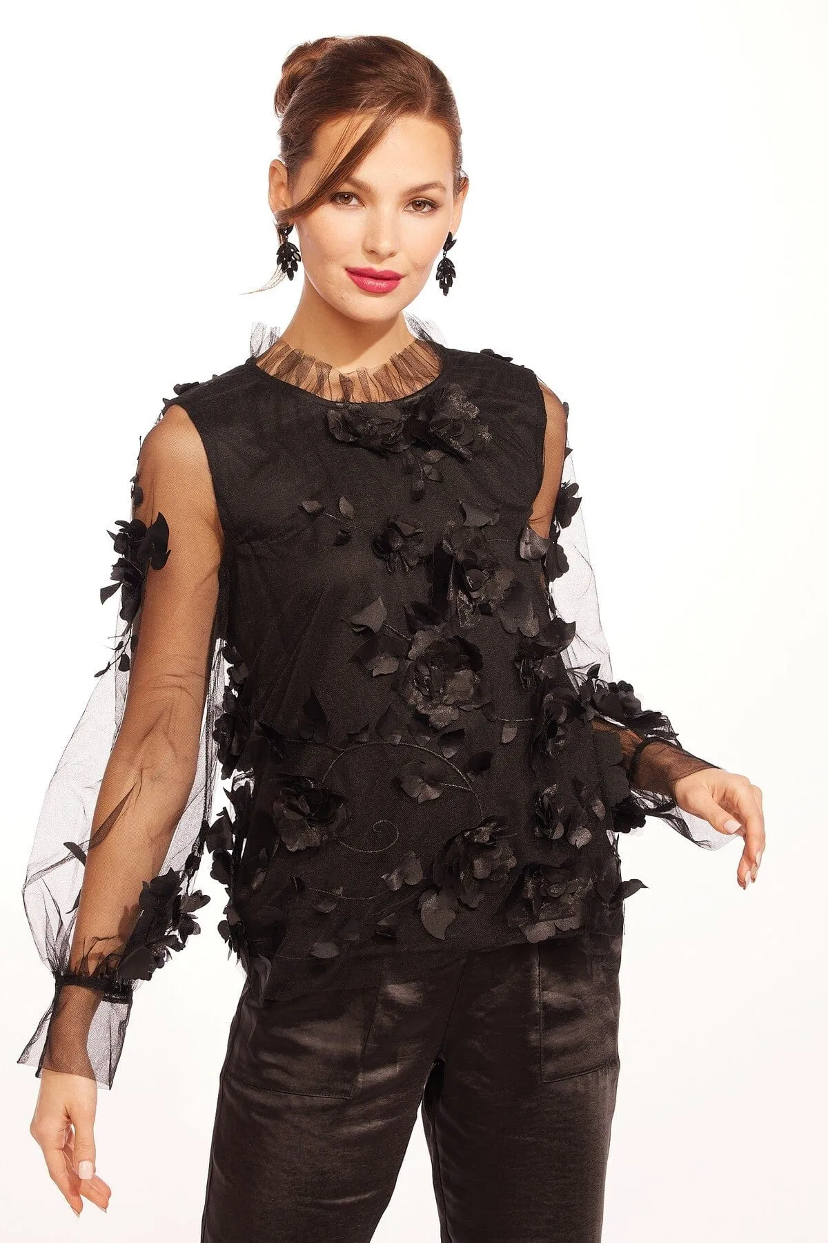 Carnet Top - Caviar Bloom sold by Eva Franco