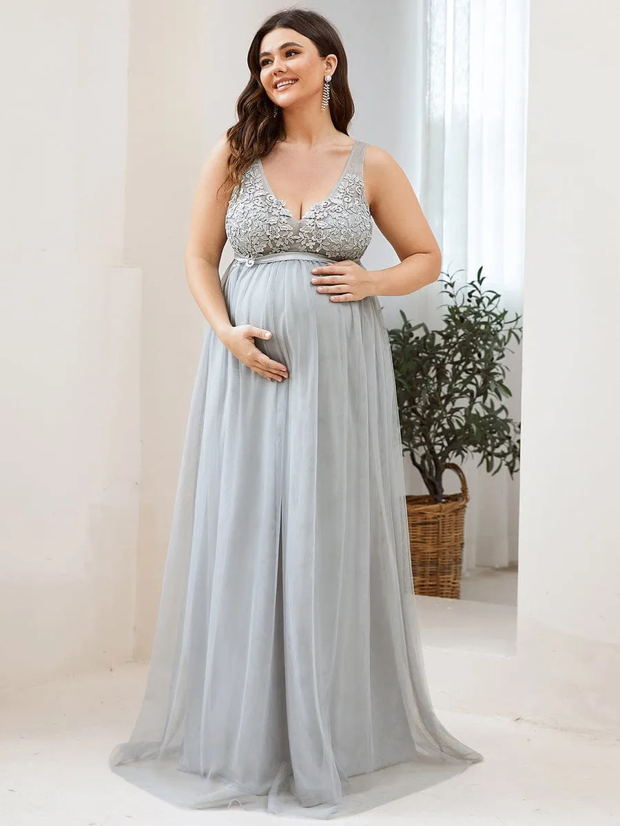 Plus Size Double V-Neck Lace Bodice Long Flowy Maternity Dress sold by Ever Pretty product image thumbnail 4