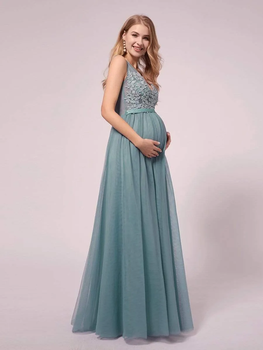 Double V-neck Lace Applique Bodice Maxi Maternity Dress sold by Ever Pretty product image thumbnail 4