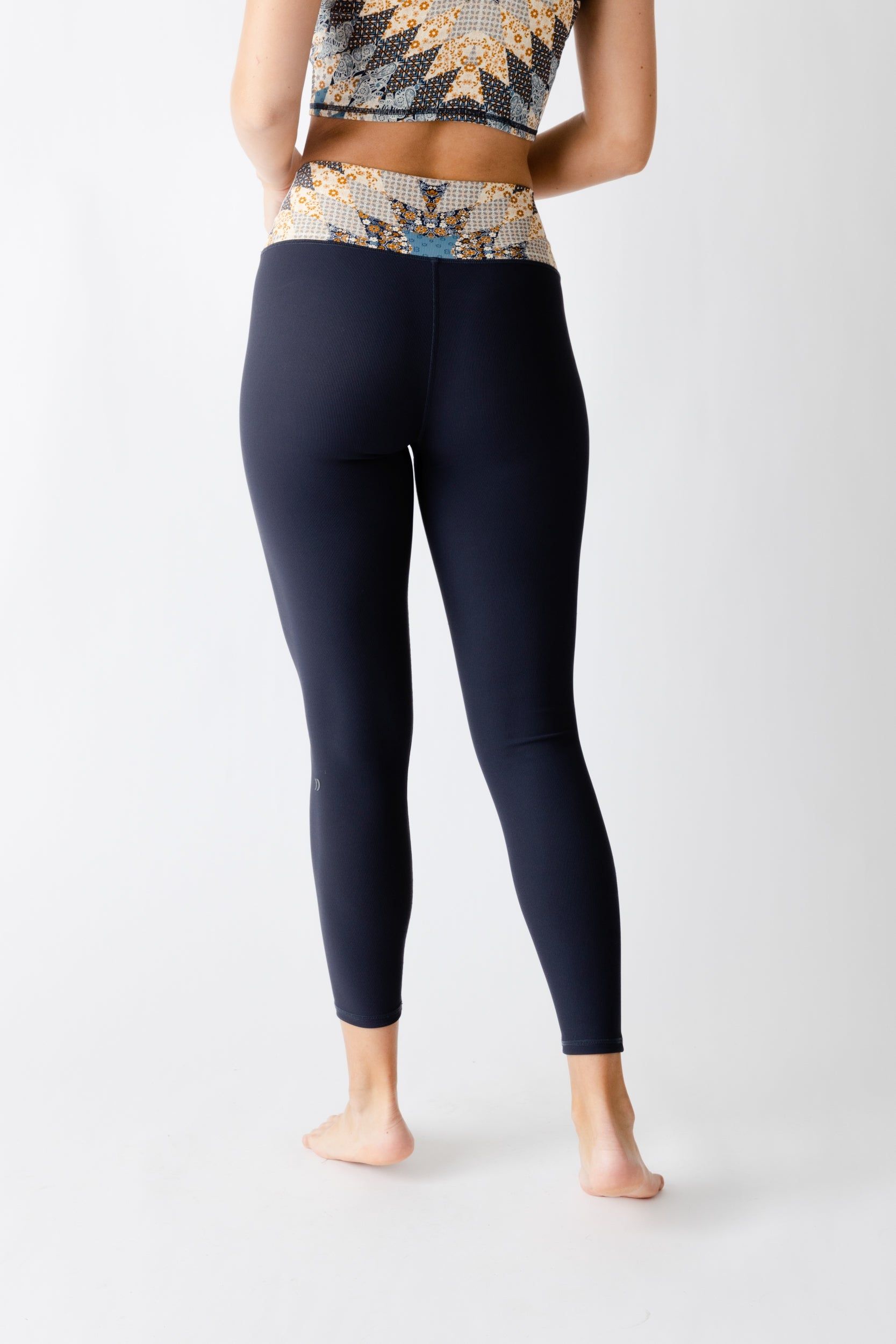 SALE - Z Supply Rib Quilt 7/8 Leggings sold by fab'rik product image thumbnail 2