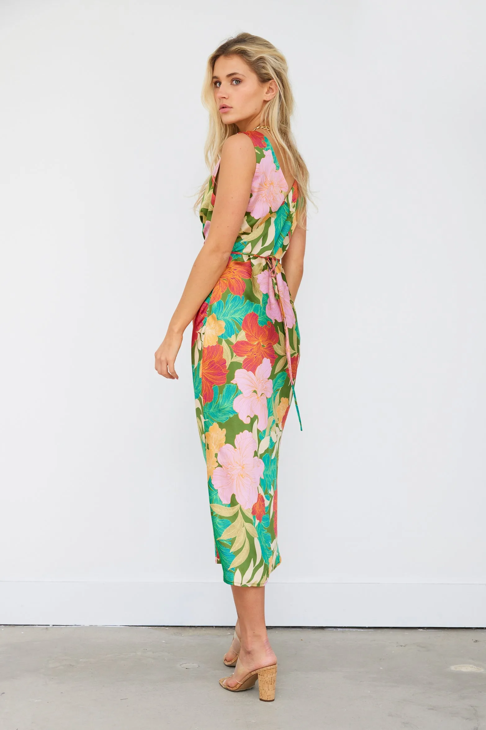 SALE - Jade Sleeveless V Neck Midi Dress sold by fab'rik product image thumbnail 3