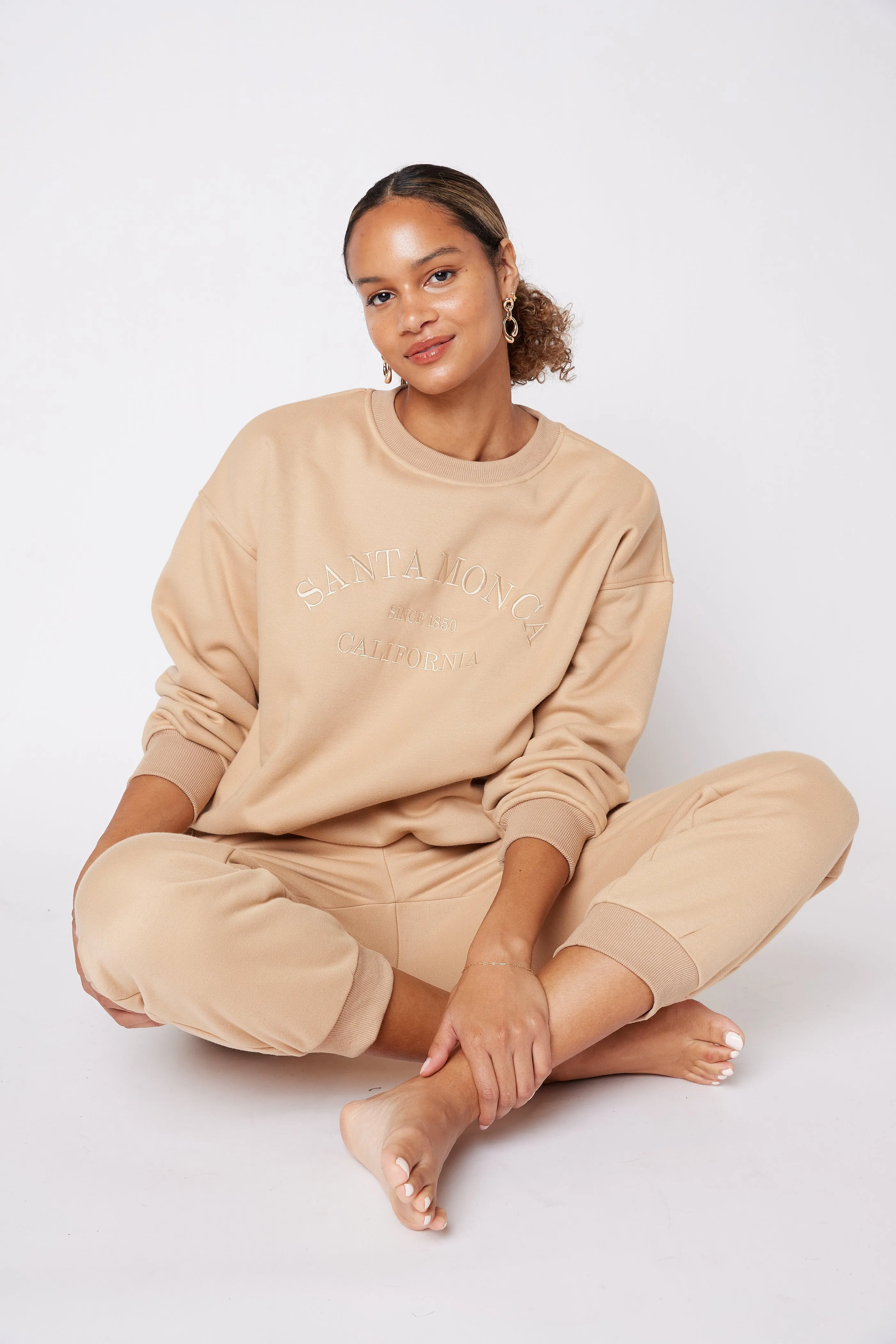 Jessie Sweatshirt sold by fab'rik