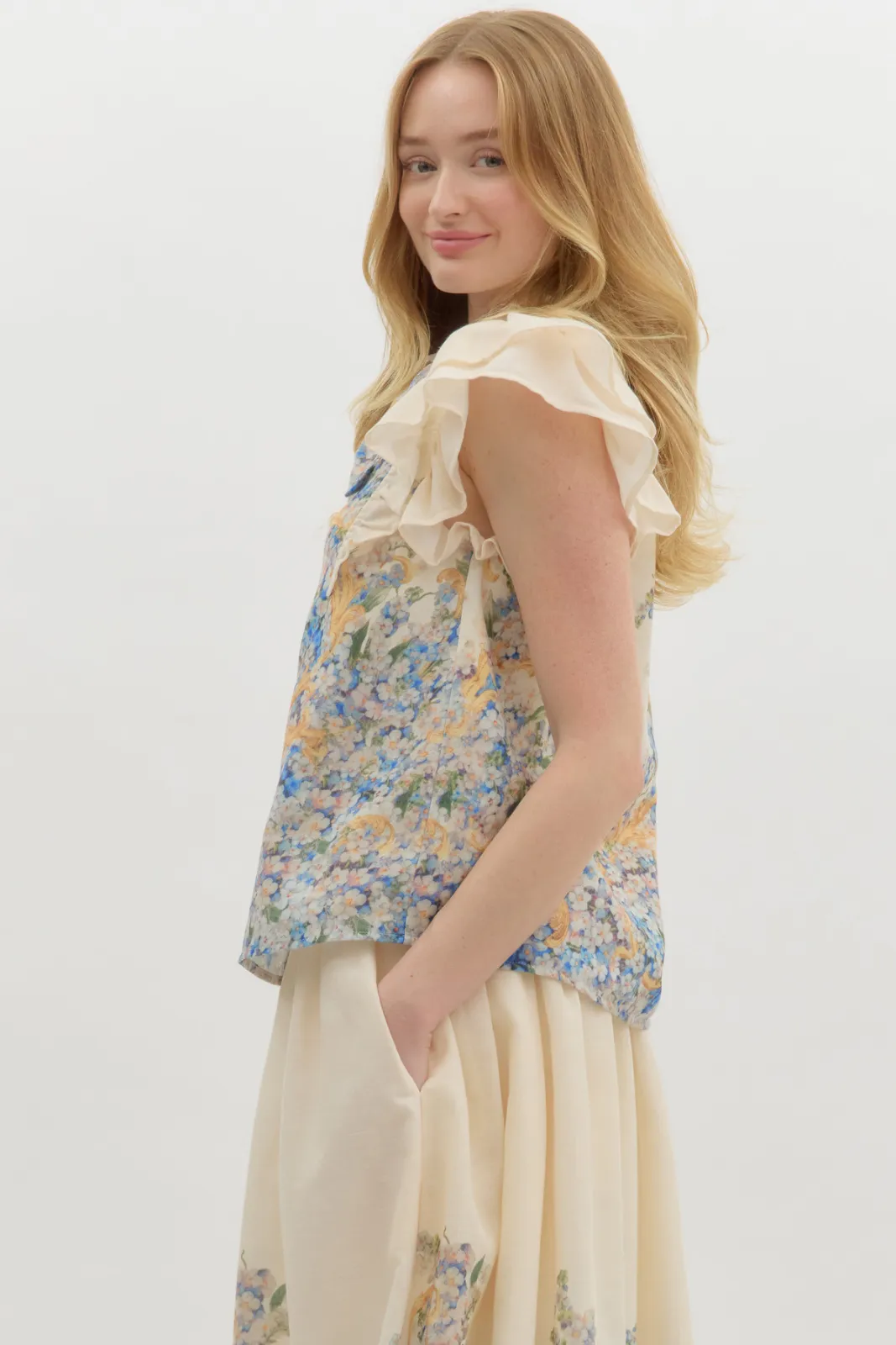 Gabrielle Ruffle Sleeve Collared Floral Top sold by fab'rik product image thumbnail 4