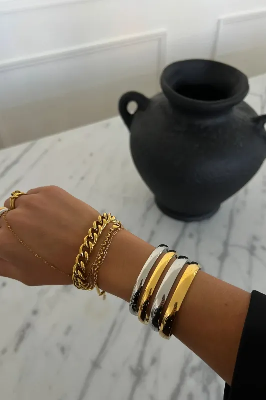 Gemma Bangle 4MM sold by fab'rik