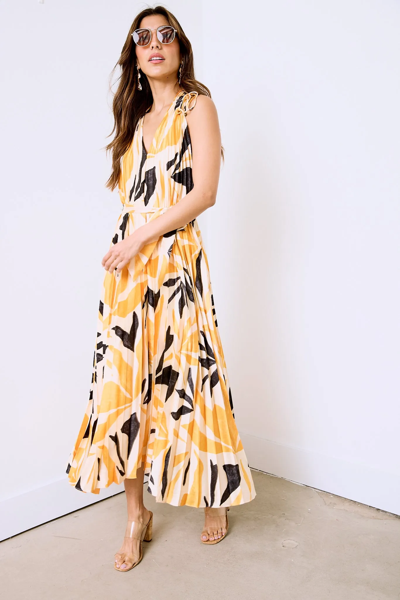 SALE - Penny Floral Midi Dress sold by fab'rik product image thumbnail 3